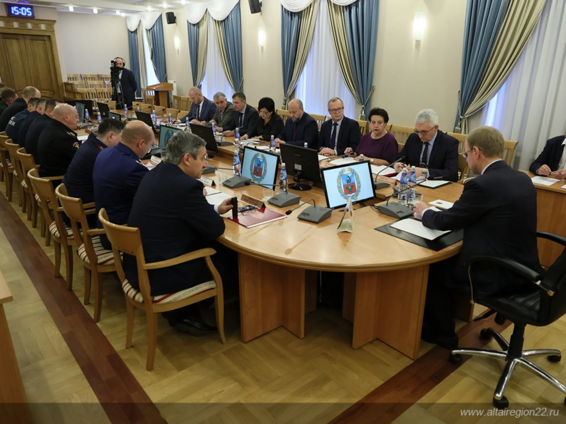 280 миллионов рублей выделили на антитеррористическую защиту образовательных учреждений в 2022 году в Алтайском крае 280 миллионов рублей выделили на антитеррористическую защиту образовательных учреждений в 2022 году в Алтайском крае