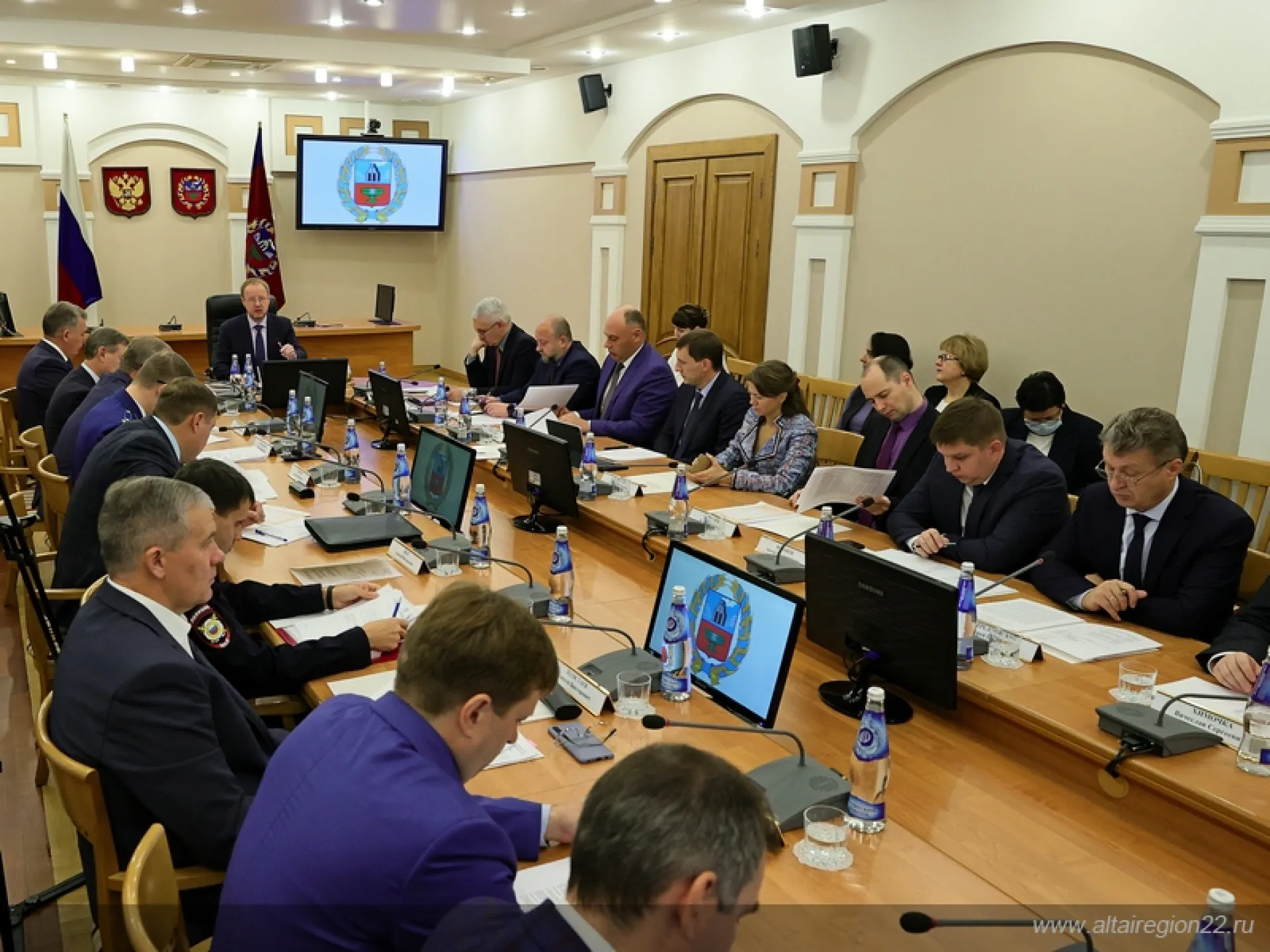 На заседании правительства представили прогноз социально-экономического развития Алтайского края до 2025 года На заседании правительства представили прогноз социально-экономического развития Алтайского края до 2025 года