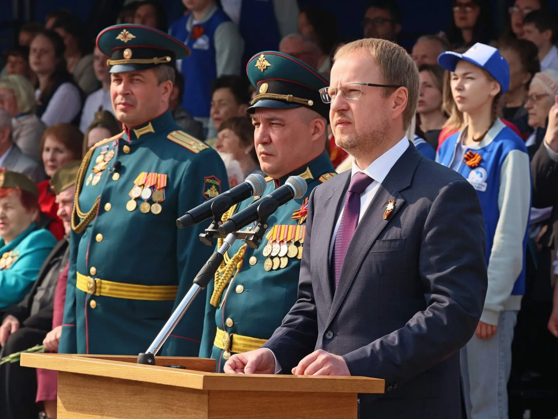 Минутой молчания почтили память погибших защитников страны в Барнауле Минутой молчания почтили память погибших защитников страны в Барнауле