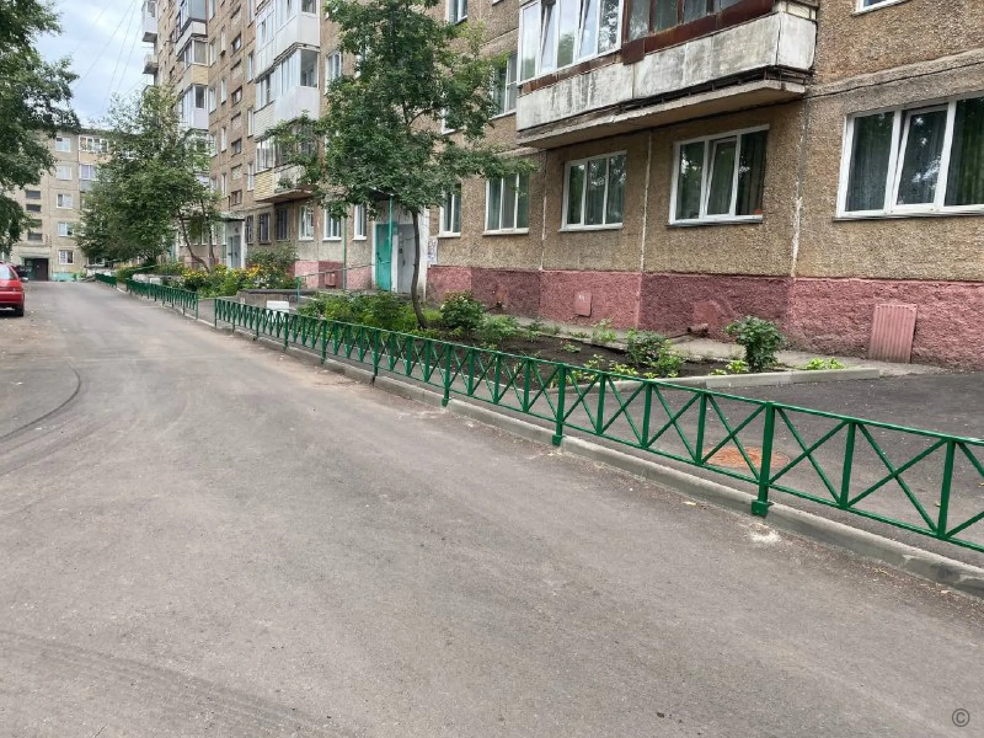 43 двора ремонтируют в Барнауле 43 двора ремонтируют в Барнауле
