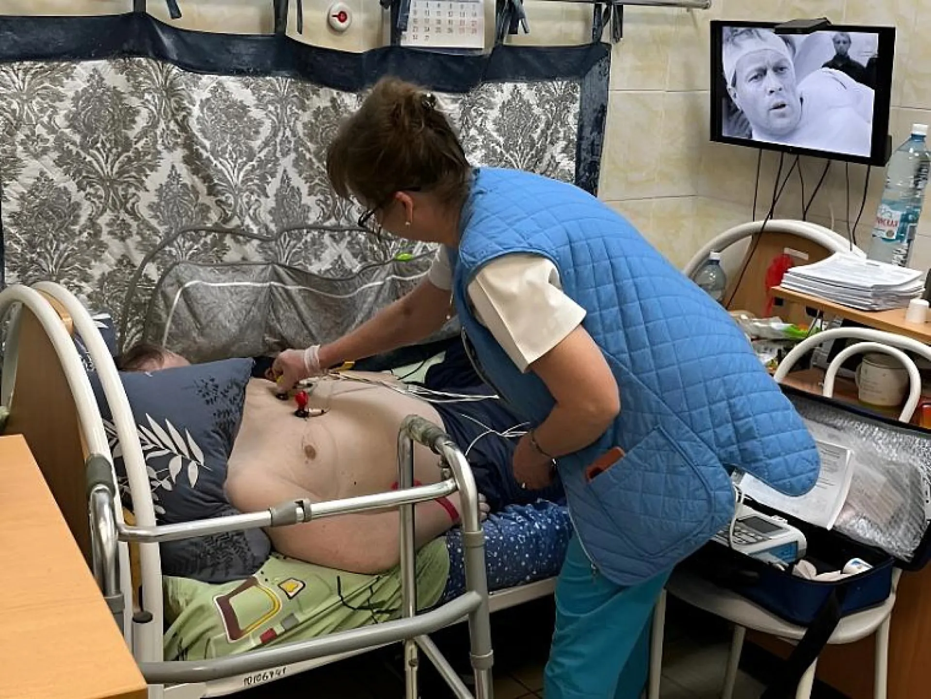 Врачи проверили здоровье более 70 маломобильных пенсионеров в Бийске Врачи проверили здоровье более 70 маломобильных пенсионеров в Бийске