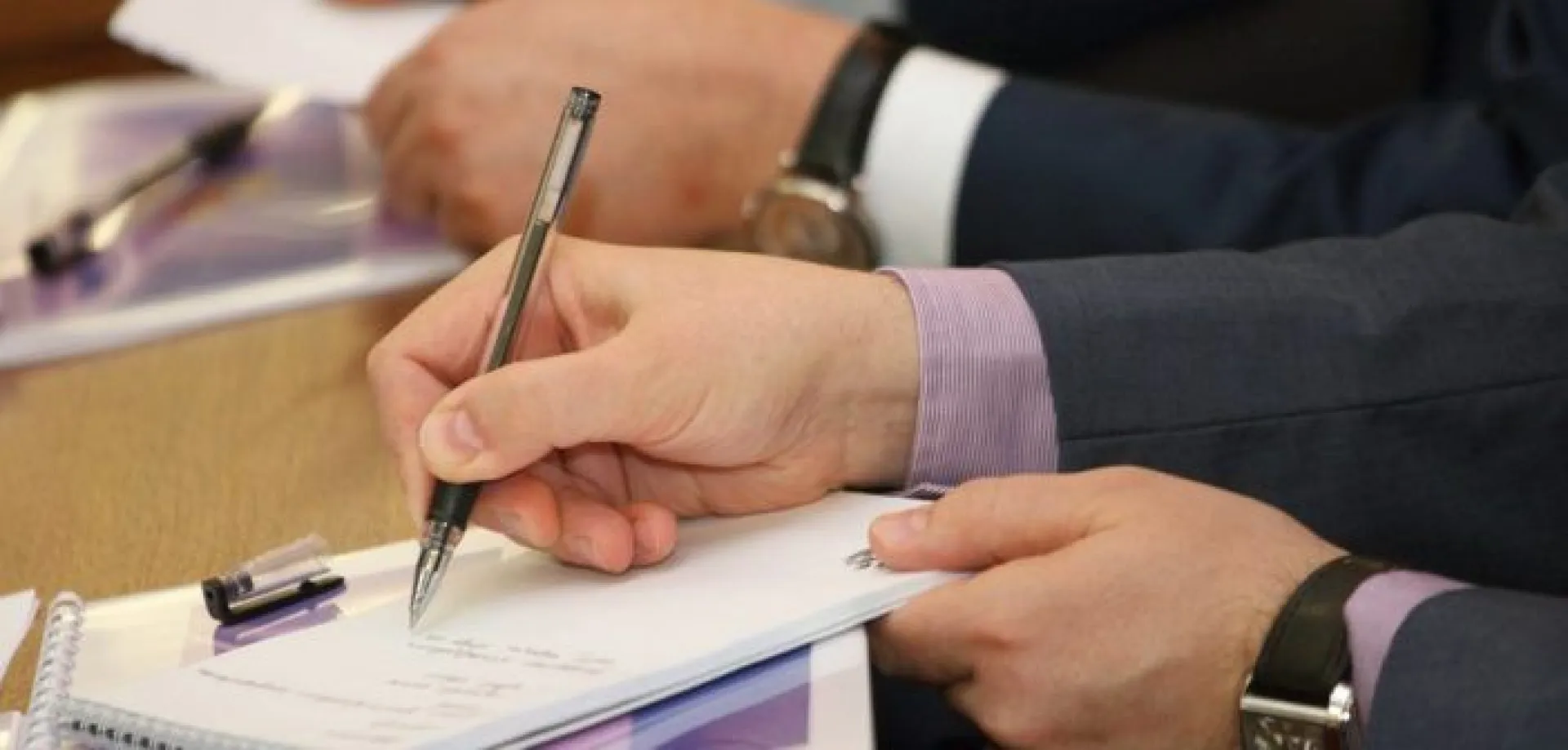 Подписан закон о сокращении налоговой отчетности по имущественным налогам организаций в России Подписан закон о сокращении налоговой отчетности по имущественным налогам организаций в России