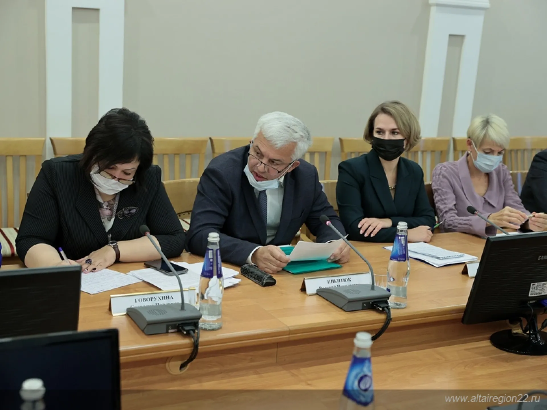 Алтайский край закупит больше дорожной техники за счёт экономии на торгах Алтайский край закупит больше дорожной техники за счёт экономии на торгах