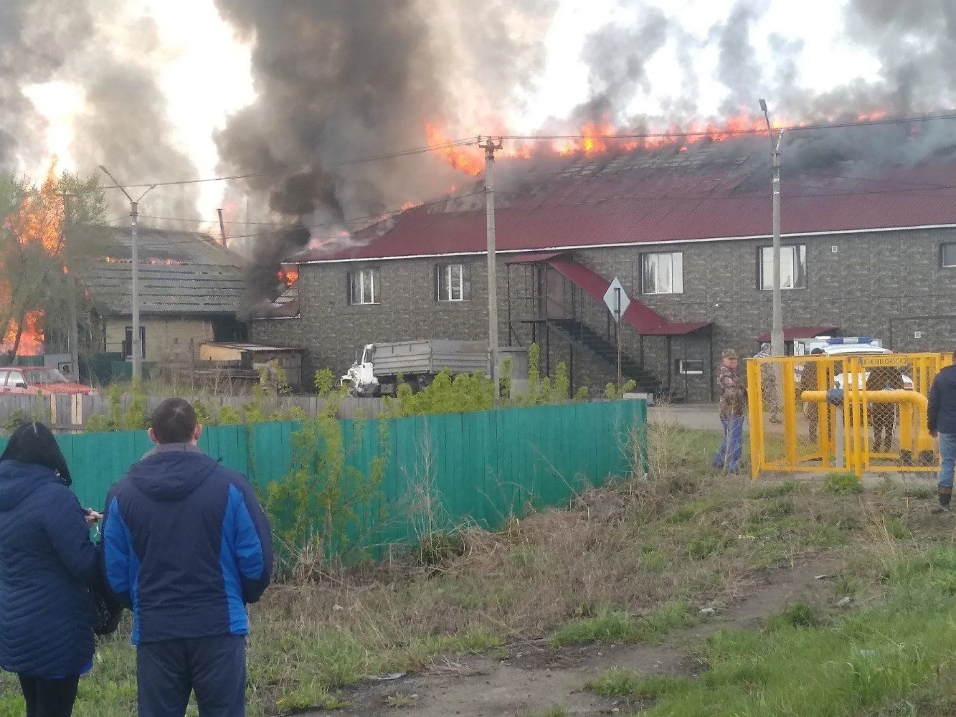 Серьёзный пожар произошёл в Бийске