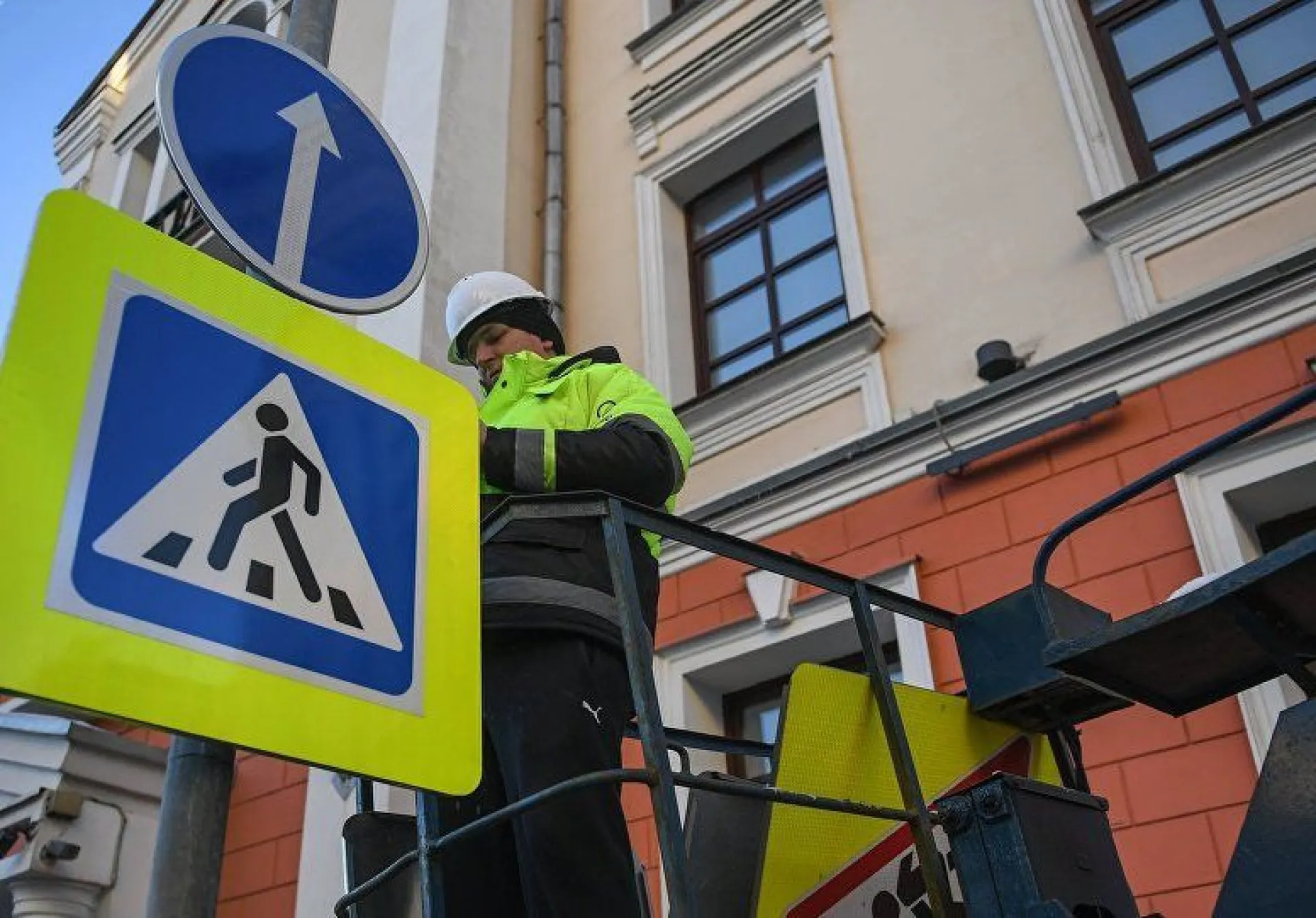 МВД: Дорожные знаки уменьшенных размеров могут привести к увеличению ДТП в России МВД: Дорожные знаки уменьшенных размеров могут привести к увеличению ДТП в России