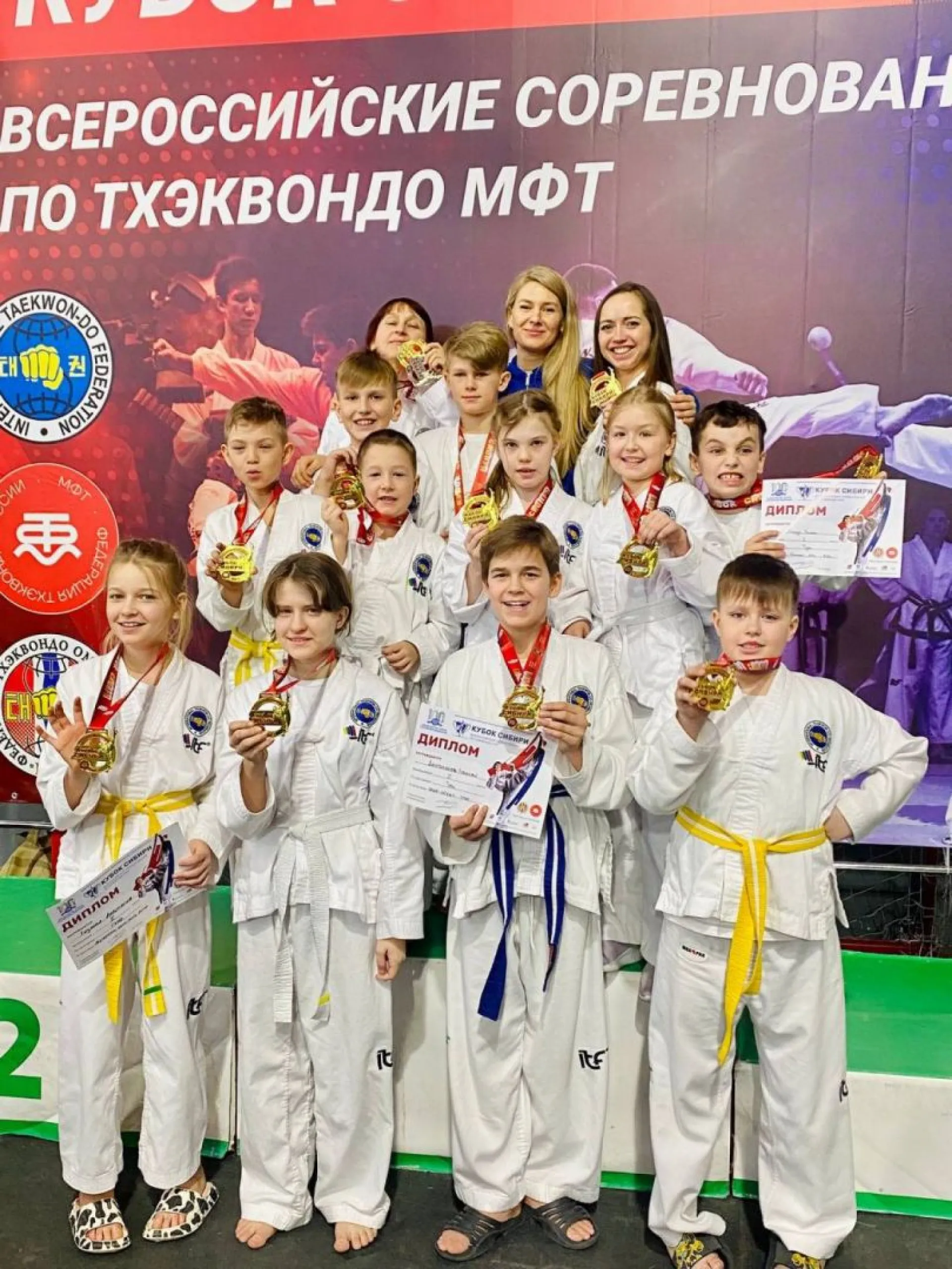 Алтайские спортсмены получили 13 золотых медалей на Кубке Сибири Алтайские спортсмены получили 13 золотых медалей на Кубке Сибири