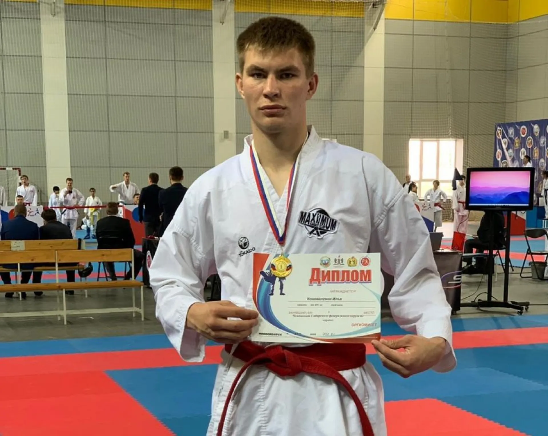 Алтайские каратисты завоевали пять медалей на чемпионате Сибири в Новосибирске Алтайские каратисты завоевали пять медалей на чемпионате Сибири в Новосибирске