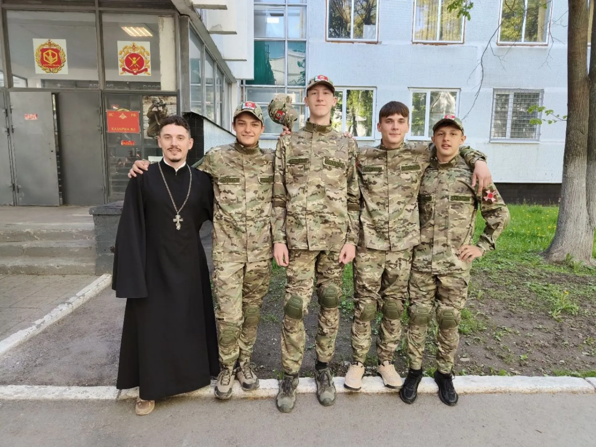 Абсолютным победителем Всероссийского турнира по армейской тактической стрельбе стала команда юношей из Алтайского края Абсолютным победителем Всероссийского турнира по армейской тактической стрельбе стала команда юношей из Алтайского края