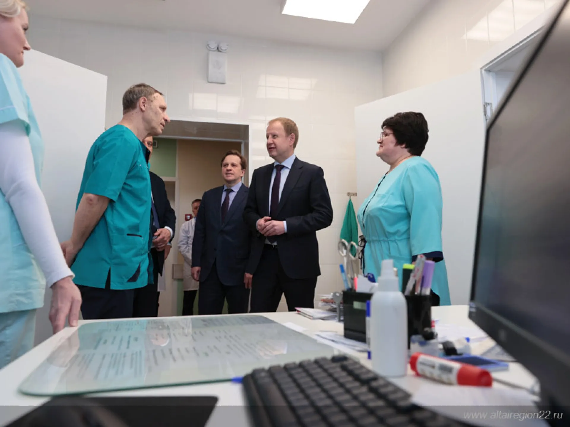Губернатор Виктор Томенко побывал с рабочим визитом в Немецком национальном районе Губернатор Виктор Томенко побывал с рабочим визитом в Немецком национальном районе