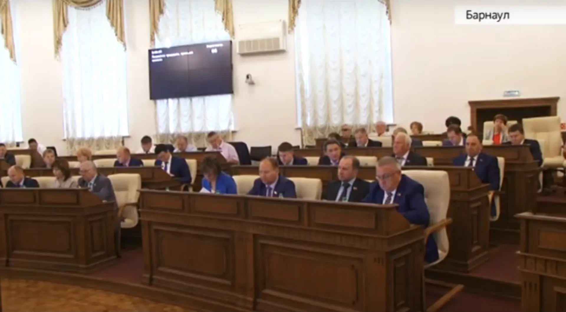 Депутаты Алтайского краевого Законодательного Собрания приняли новые законопроекты Депутаты Алтайского краевого Законодательного Собрания приняли новые законопроекты