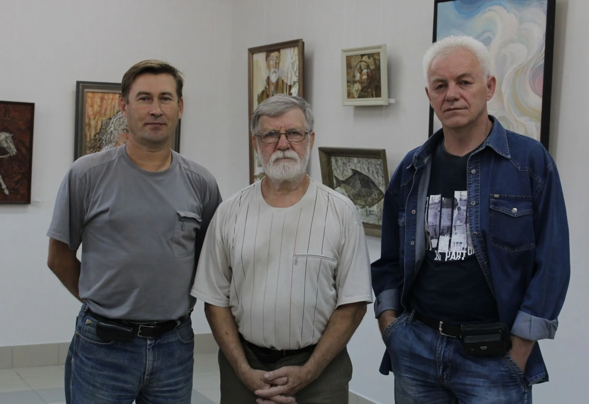 В Рубцовске открылась выставка местных художников В Рубцовске открылась выставка местных художников