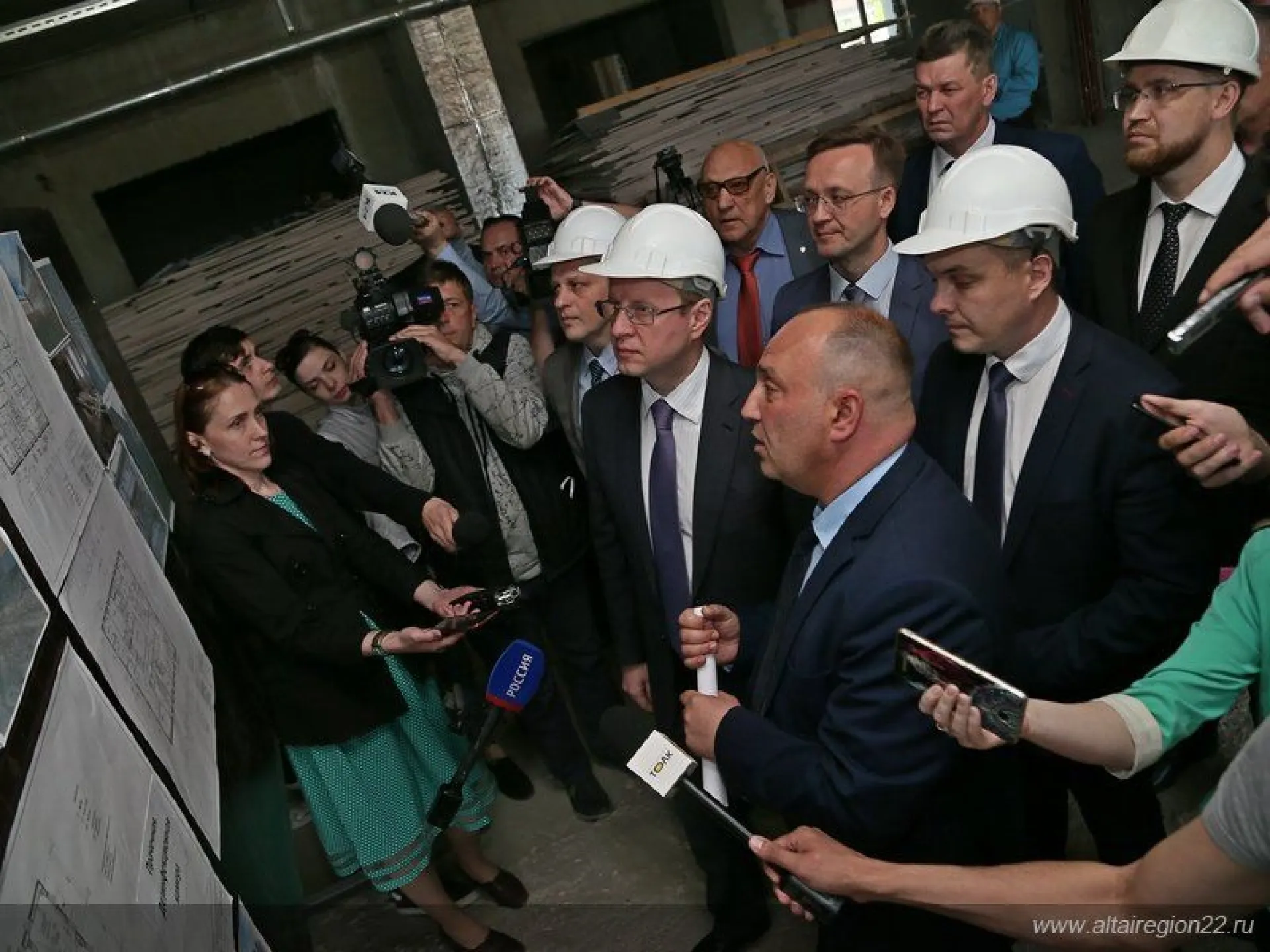 Виктор Томенко поручил завершить строительство Алтайского противотуберкулезного диспансера Виктор Томенко поручил завершить строительство Алтайского противотуберкулезного диспансера
