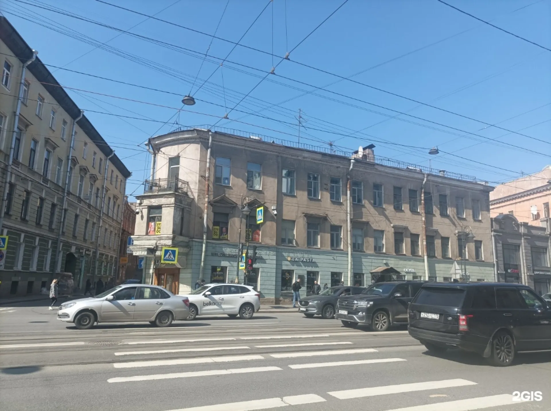 В Санкт-Петербурге продают квартиру, где Фёдор Достоевский написал свой первый роман В Санкт-Петербурге продают квартиру, где Фёдор Достоевский написал свой первый роман