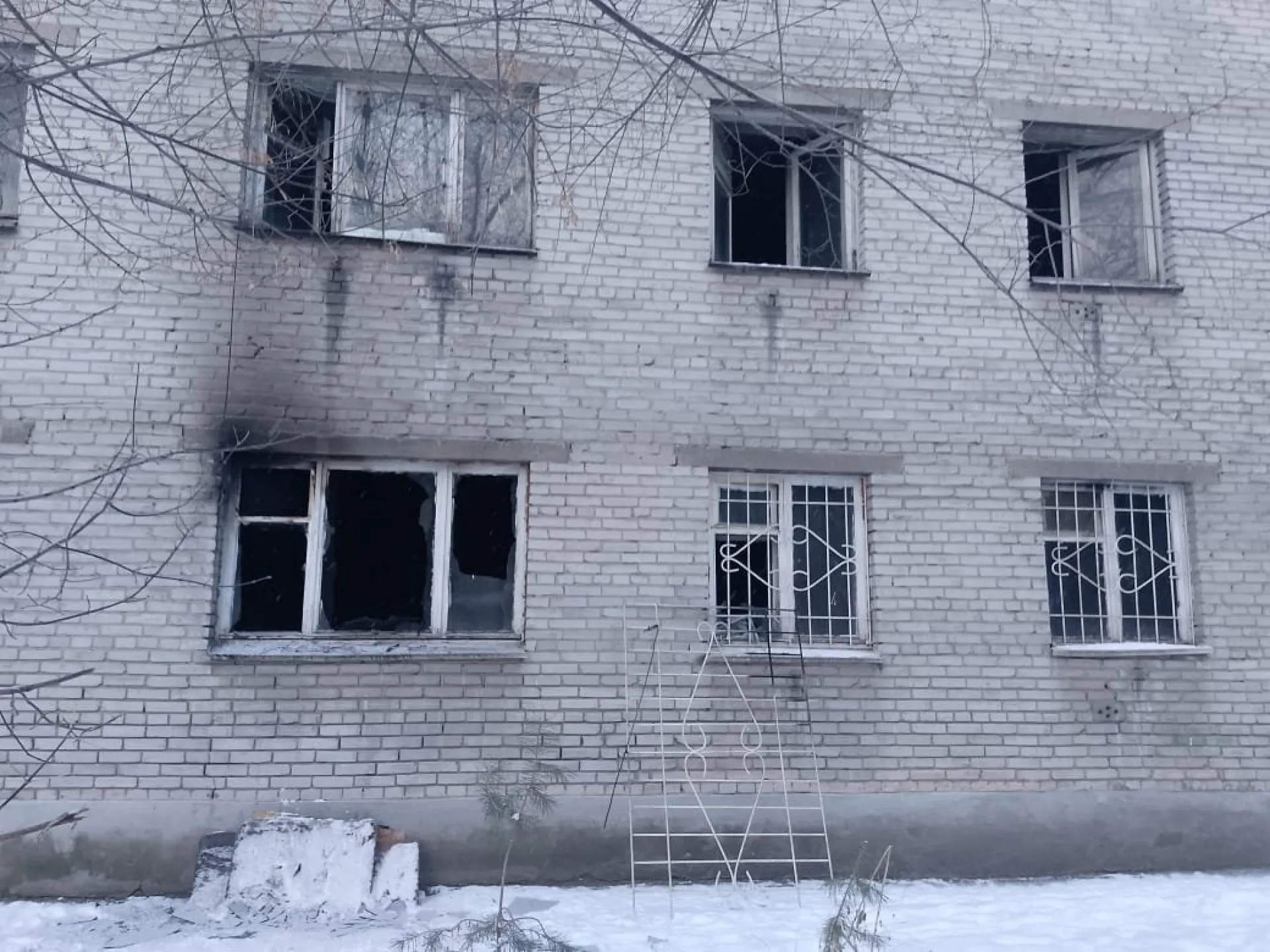 Человек погиб на пожаре в Барнауле Человек погиб на пожаре в Барнауле
