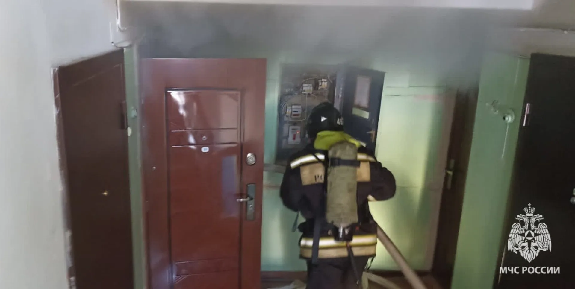 Два пожара за двое суток произошло в пятиэтажке Барнаула Два пожара за двое суток произошло в пятиэтажке Барнаула