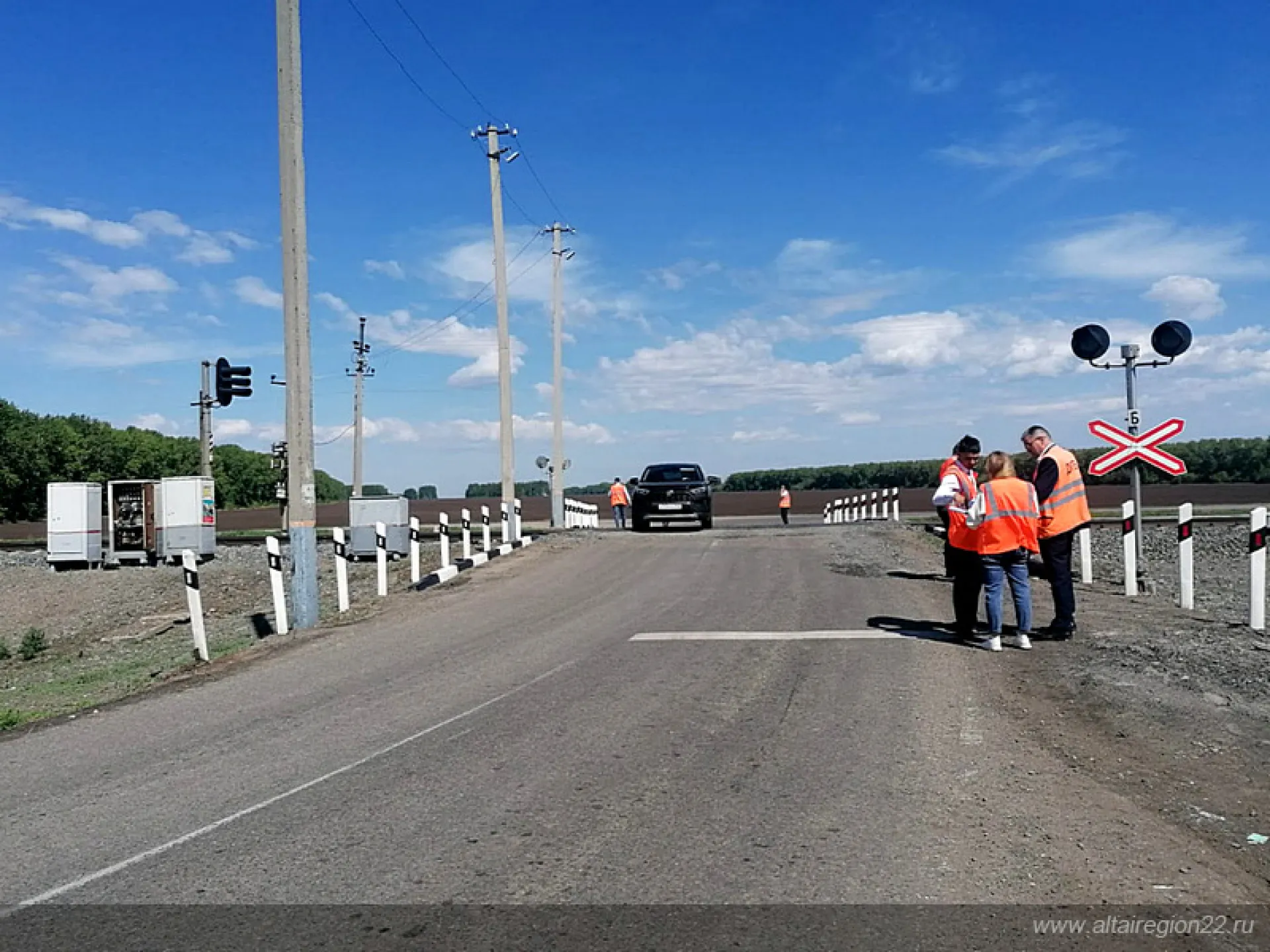 Безопасность 12 железнодорожных переездов проверили в Алтайском крае Безопасность 12 железнодорожных переездов проверили в Алтайском крае