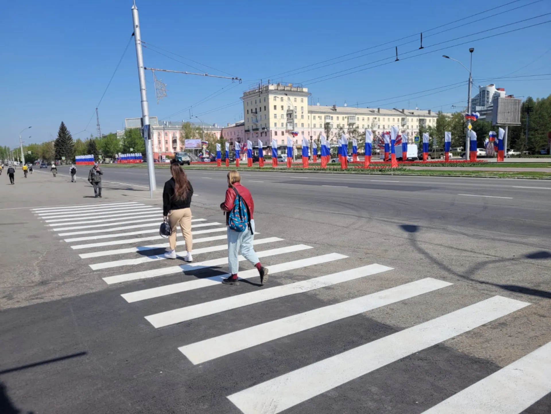 Восемь тысяч квадратных метров разметки обновили в Барнауле Восемь тысяч квадратных метров разметки обновили в Барнауле