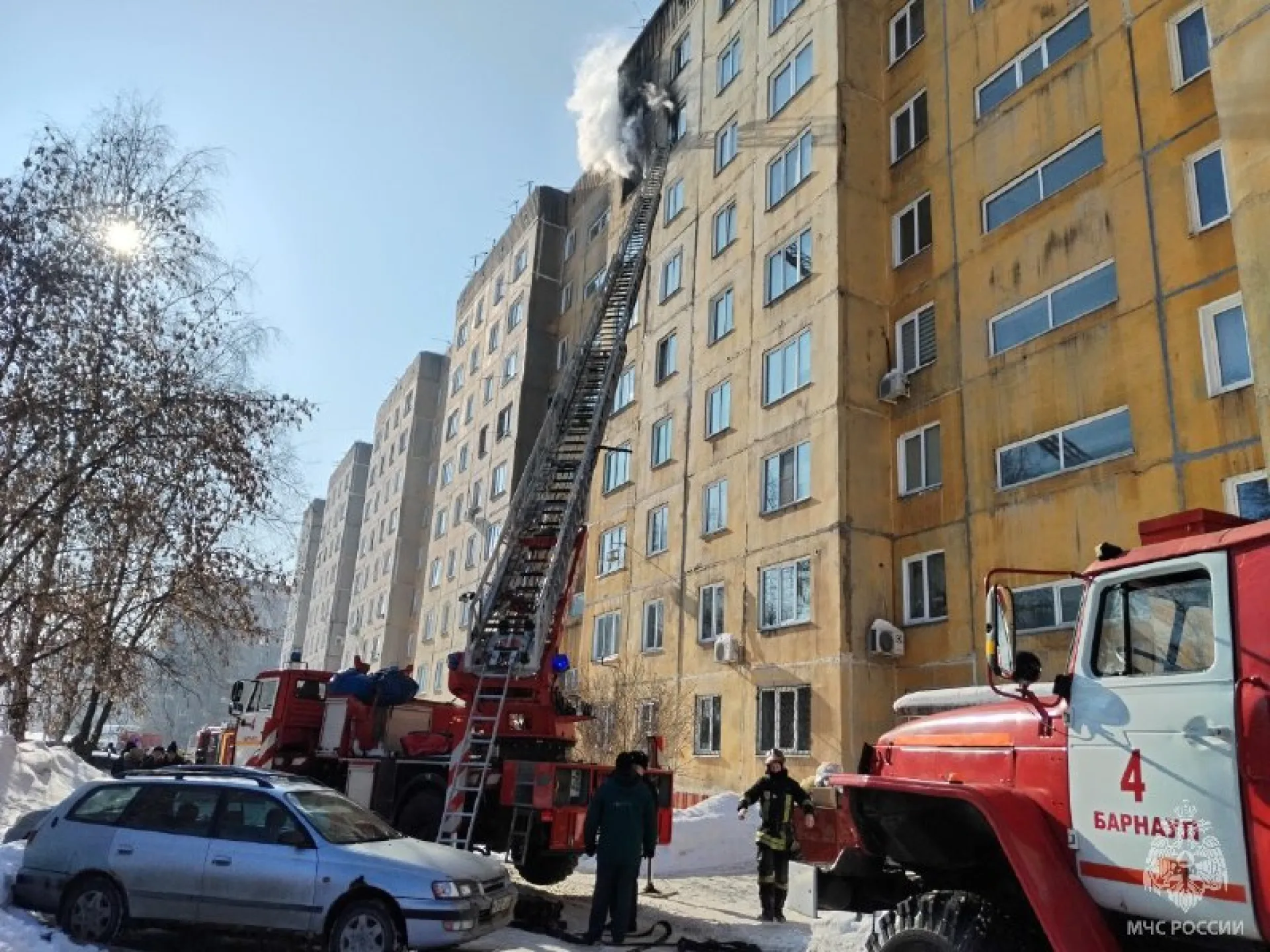 Жильцы девятиэтажки погибли при пожаре в Барнауле Жильцы девятиэтажки погибли при пожаре в Барнауле