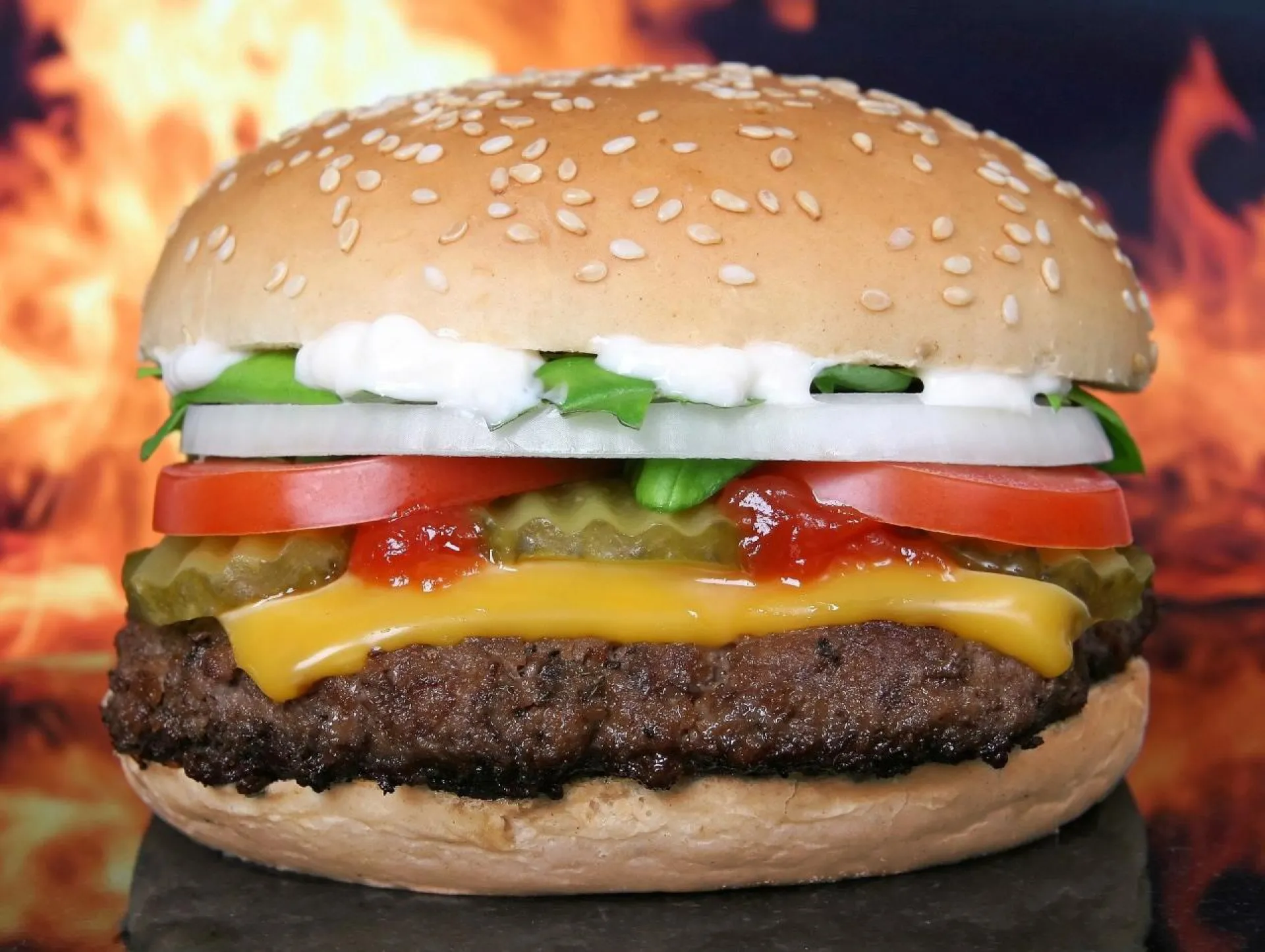 СМИ: McDonald's может возобновить работу в России под другим брендом СМИ: McDonald's может возобновить работу в России под другим брендом