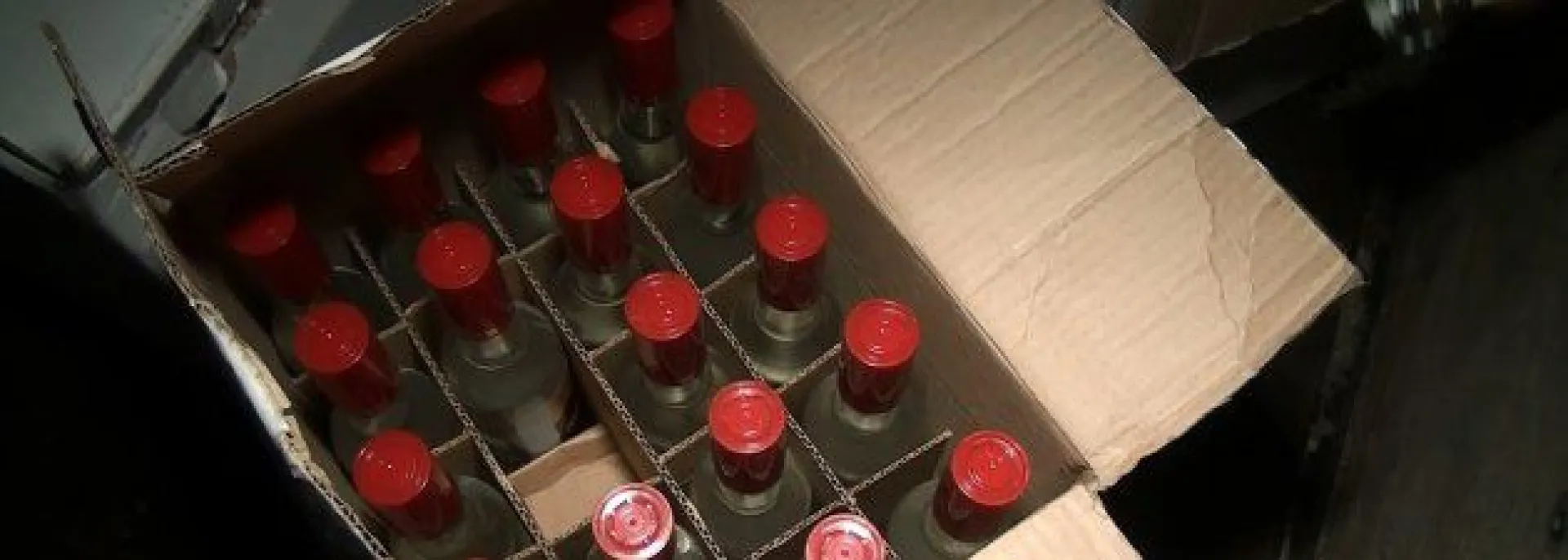 Группа лиц производила и реализовывала суррогатный алкоголь на территории Алтайского края