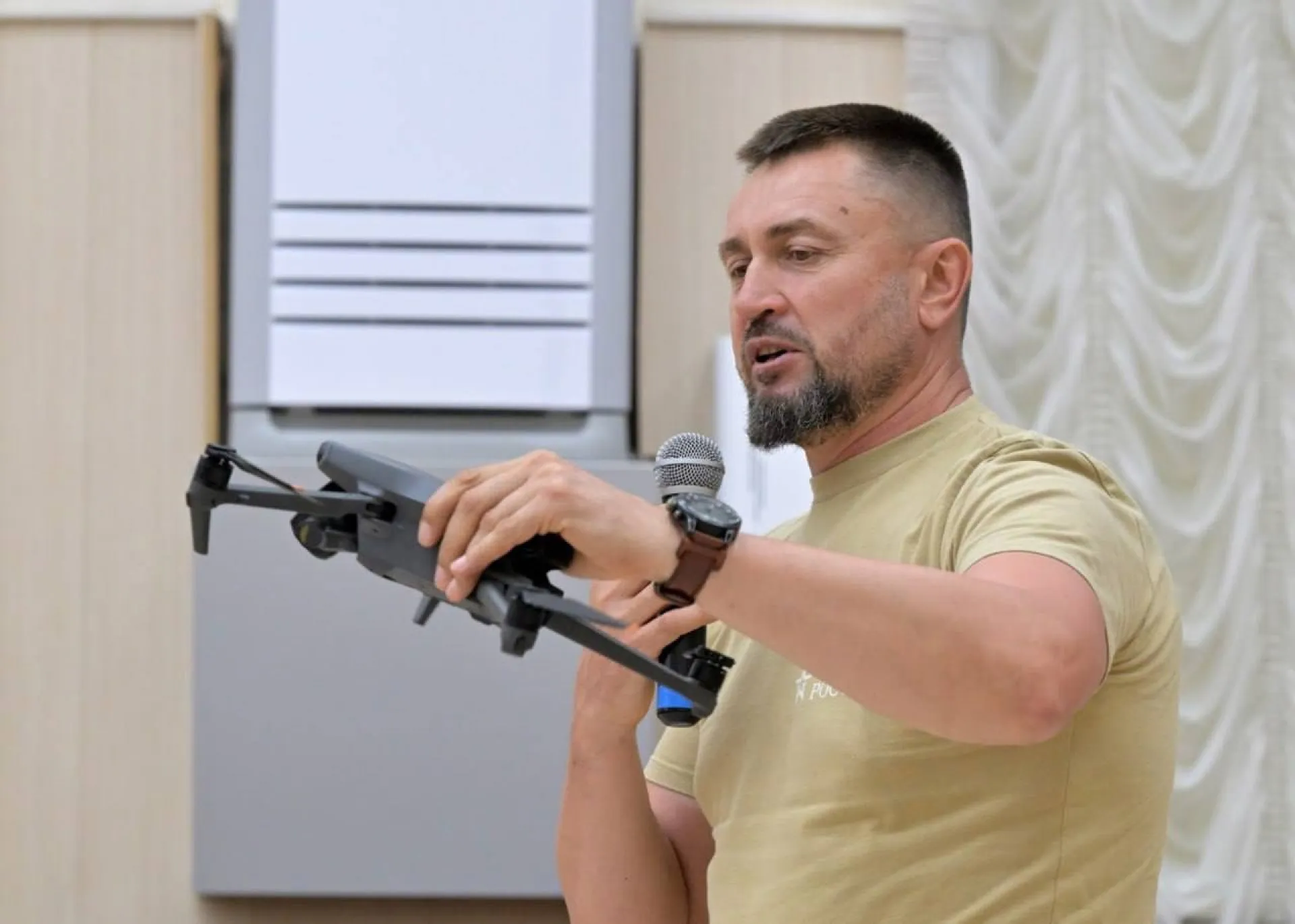 Участник программы «Алтай – земля героев» организовал военно-патриотический клуб в Барнауле Участник программы «Алтай – земля героев» организовал военно-патриотический клуб в Барнауле