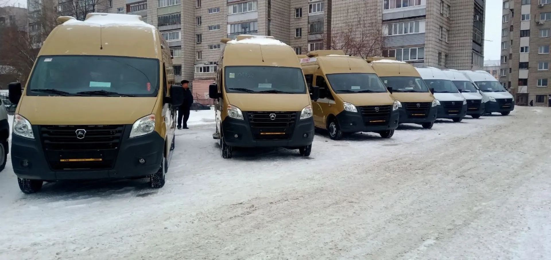 Районы Алтайского края получат 11 медицинских автомобилей Районы Алтайского края получат 11 медицинских автомобилей