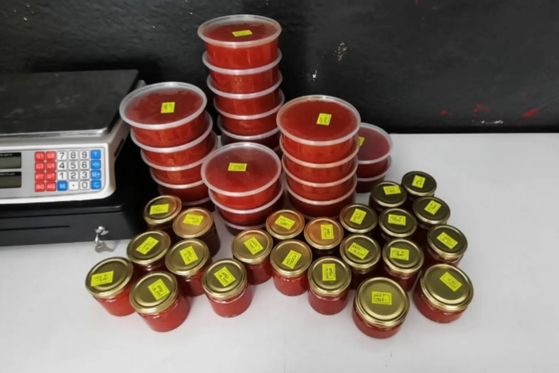 Жительница Бийска незаконно продавала морепродукты Жительница Бийска незаконно продавала морепродукты