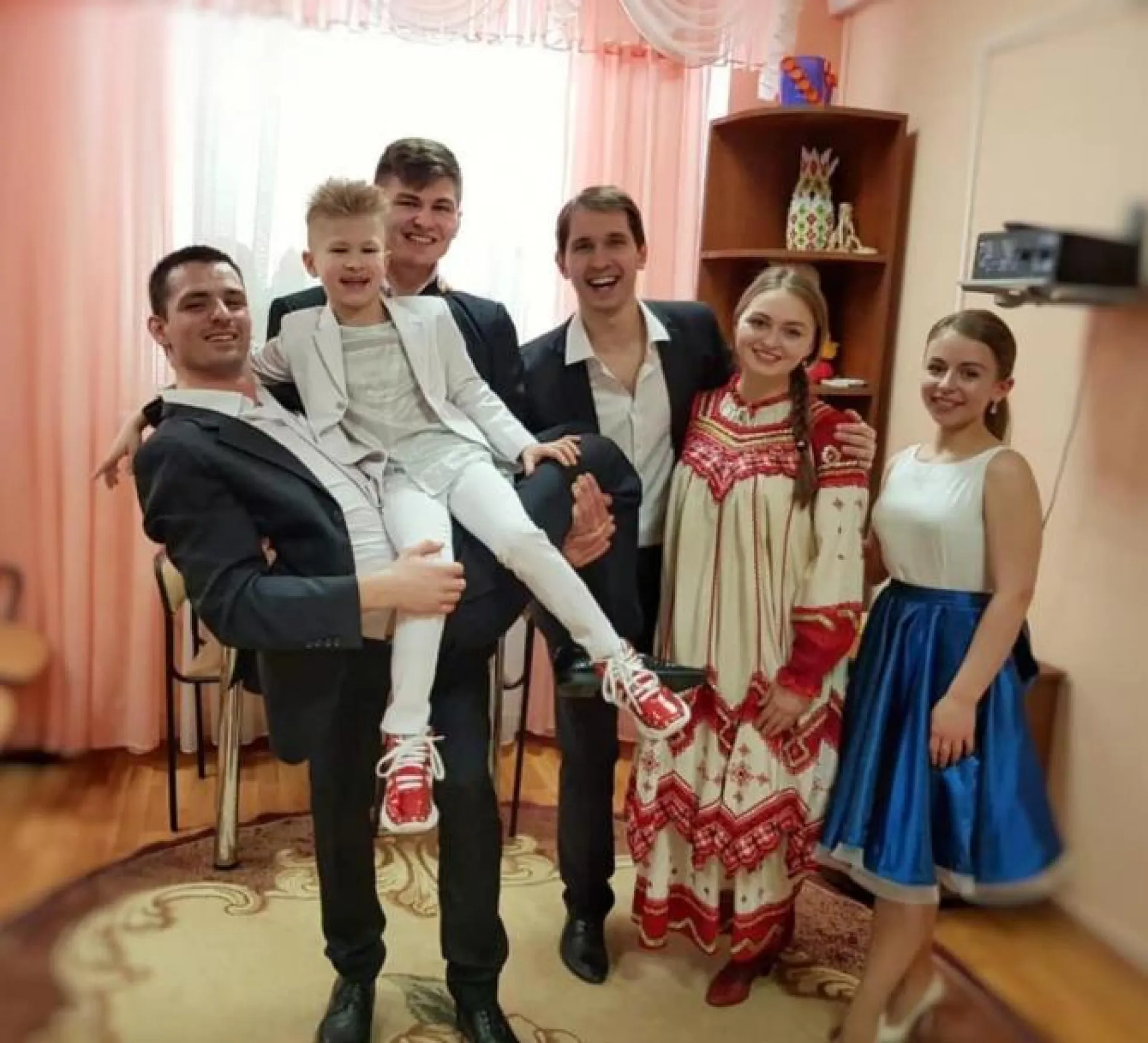 Мальчик из Барнаула выступил в шоу «Голос. Дети»  