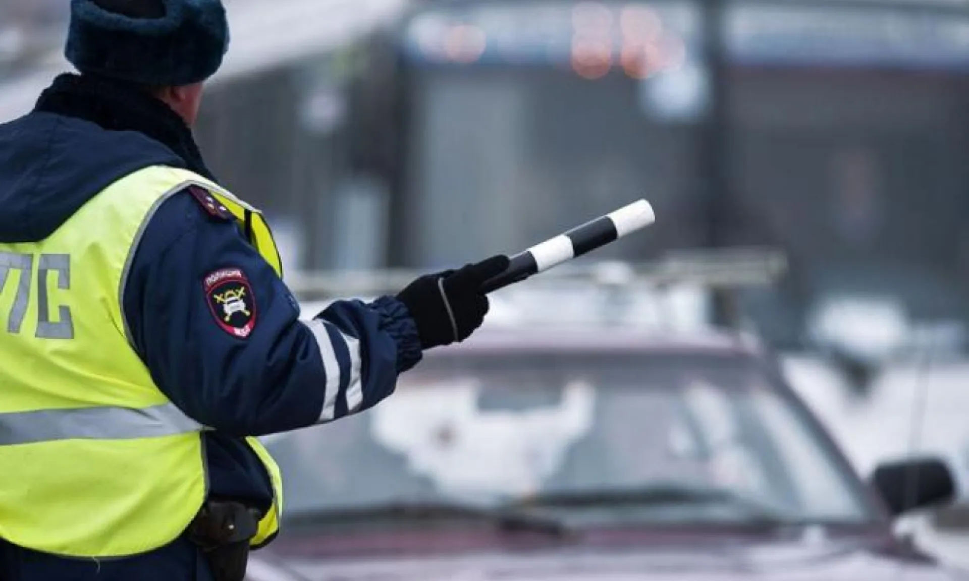 Полицейские вернули домой потерявшегося ребёнка в Барнауле Полицейские вернули домой потерявшегося ребёнка в Барнауле