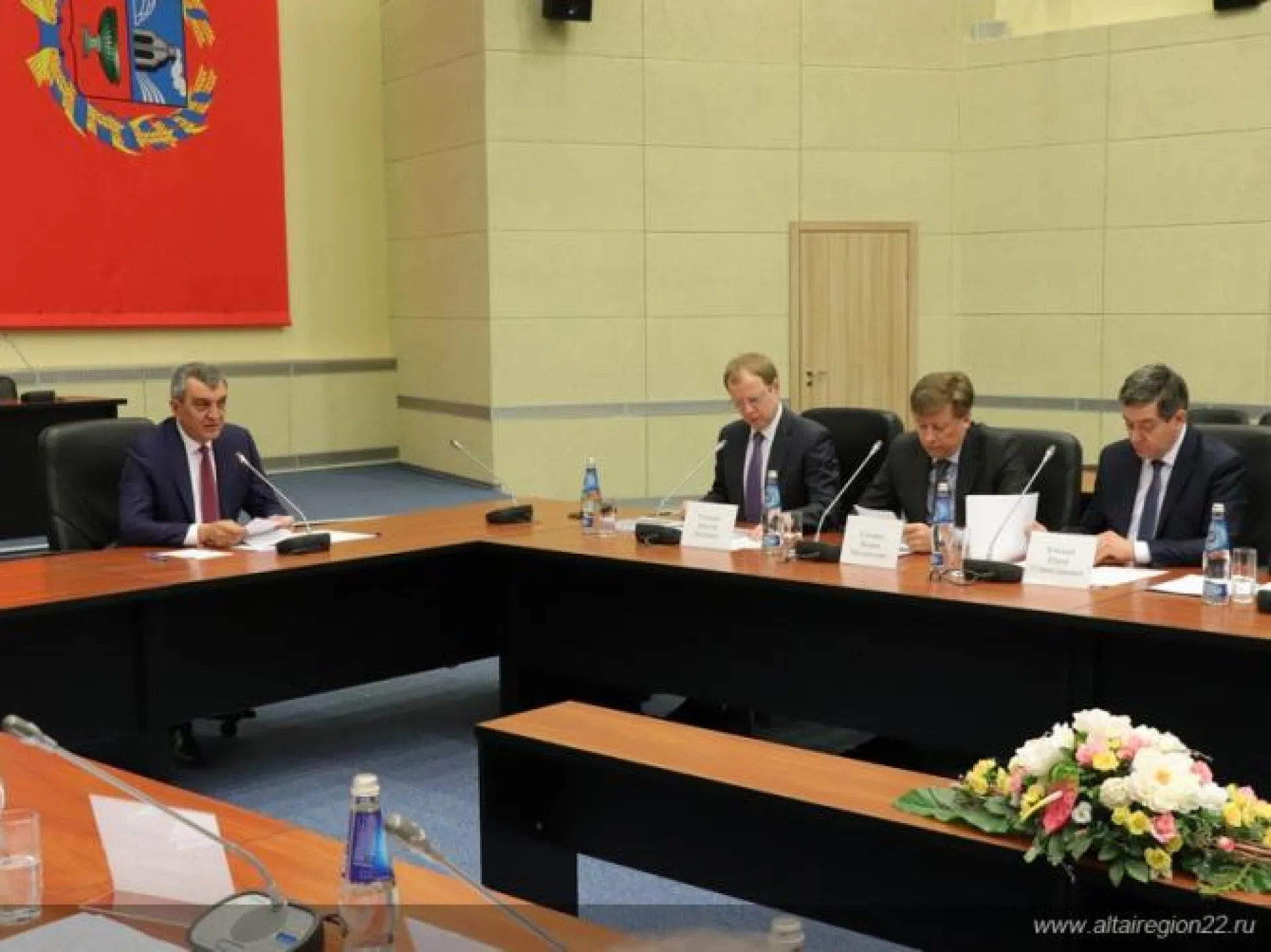 Полпред президента России в Сибирском федеральном округе: Все должны быть готовы к любому сценарию развития паводковой ситуации, в том числе и к самому неблагоприятному