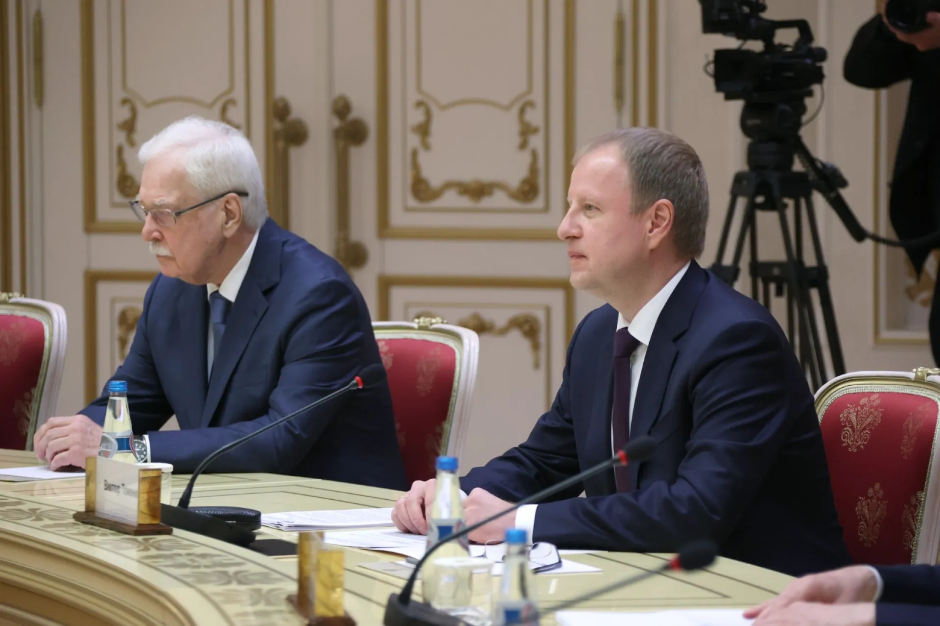 Рабочий визит в Республику Беларусь совершила на этой неделе делегация Алтайского края во главе с губернатором Виктором Томенко Рабочий визит в Республику Беларусь совершила на этой неделе делегация Алтайского края во главе с губернатором Виктором Томенко