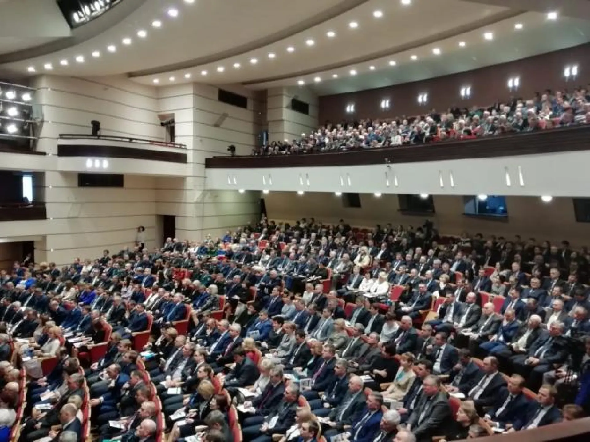 Помощь местным бюджетам в 2018 году была увеличена и составила 27 миллиардов рублей Помощь местным бюджетам в 2018 году была увеличена и составила 27 миллиардов рублей
