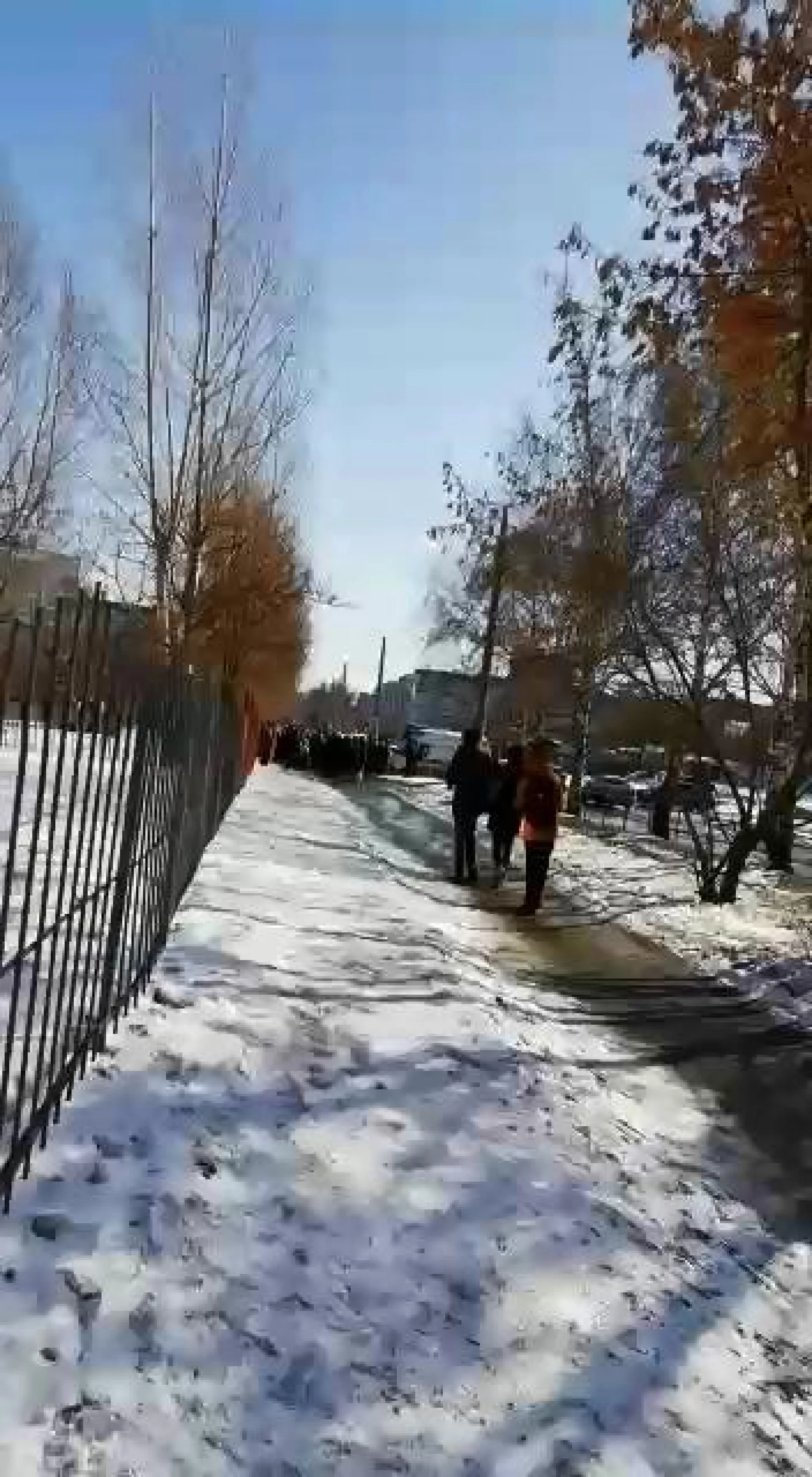 Учеников одной из школ эвакуировали в Барнауле