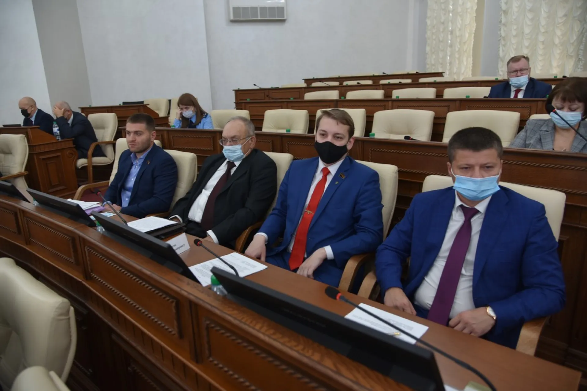 АКЗС признало полномочия депутатов, которые пришли на замену отказавшимся от своих мандатов АКЗС признало полномочия депутатов, которые пришли на замену отказавшимся от своих мандатов
