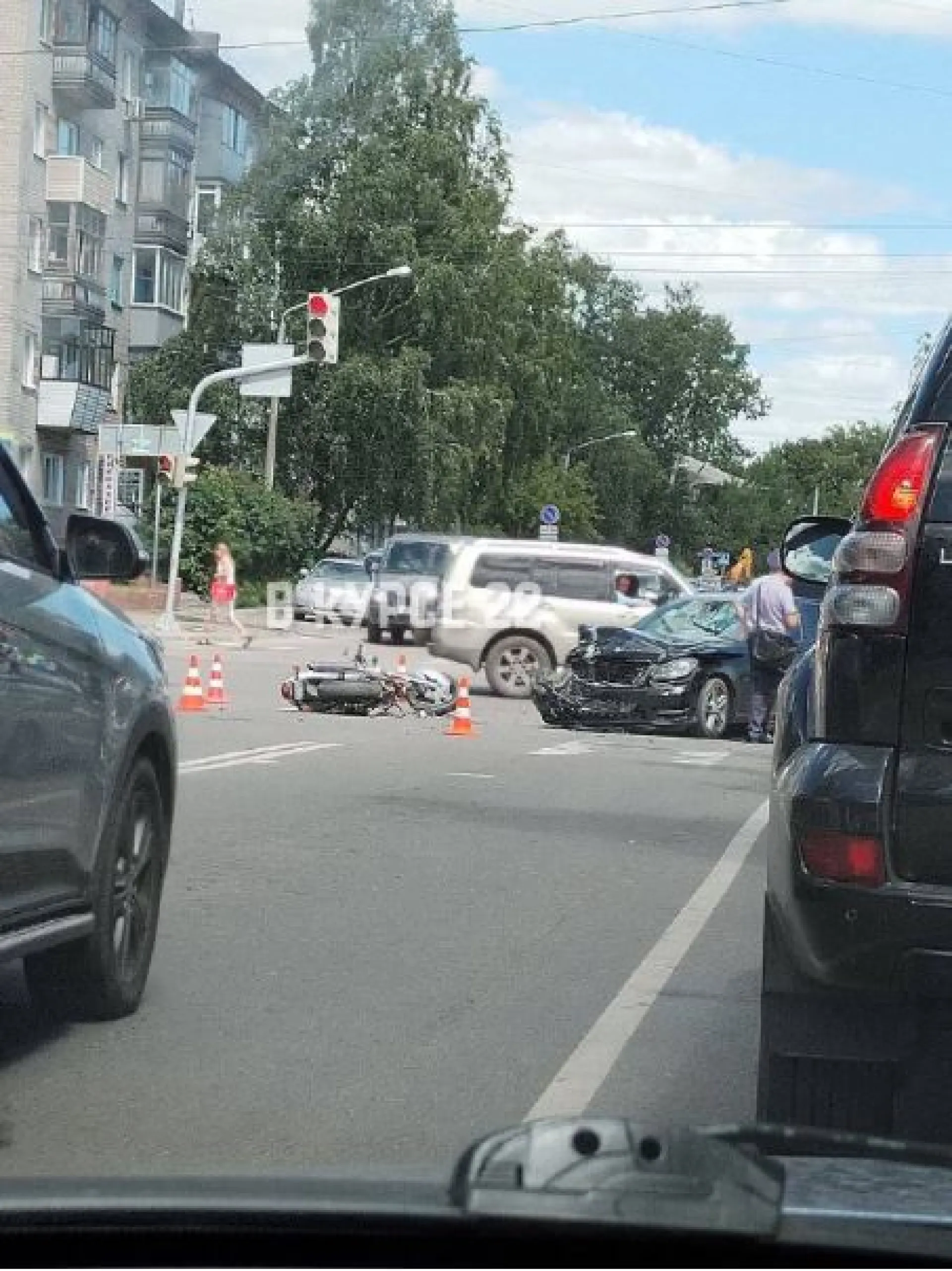 ДТП с участием мотоцикла произошло в Барнауле ДТП с участием мотоцикла произошло в Барнауле