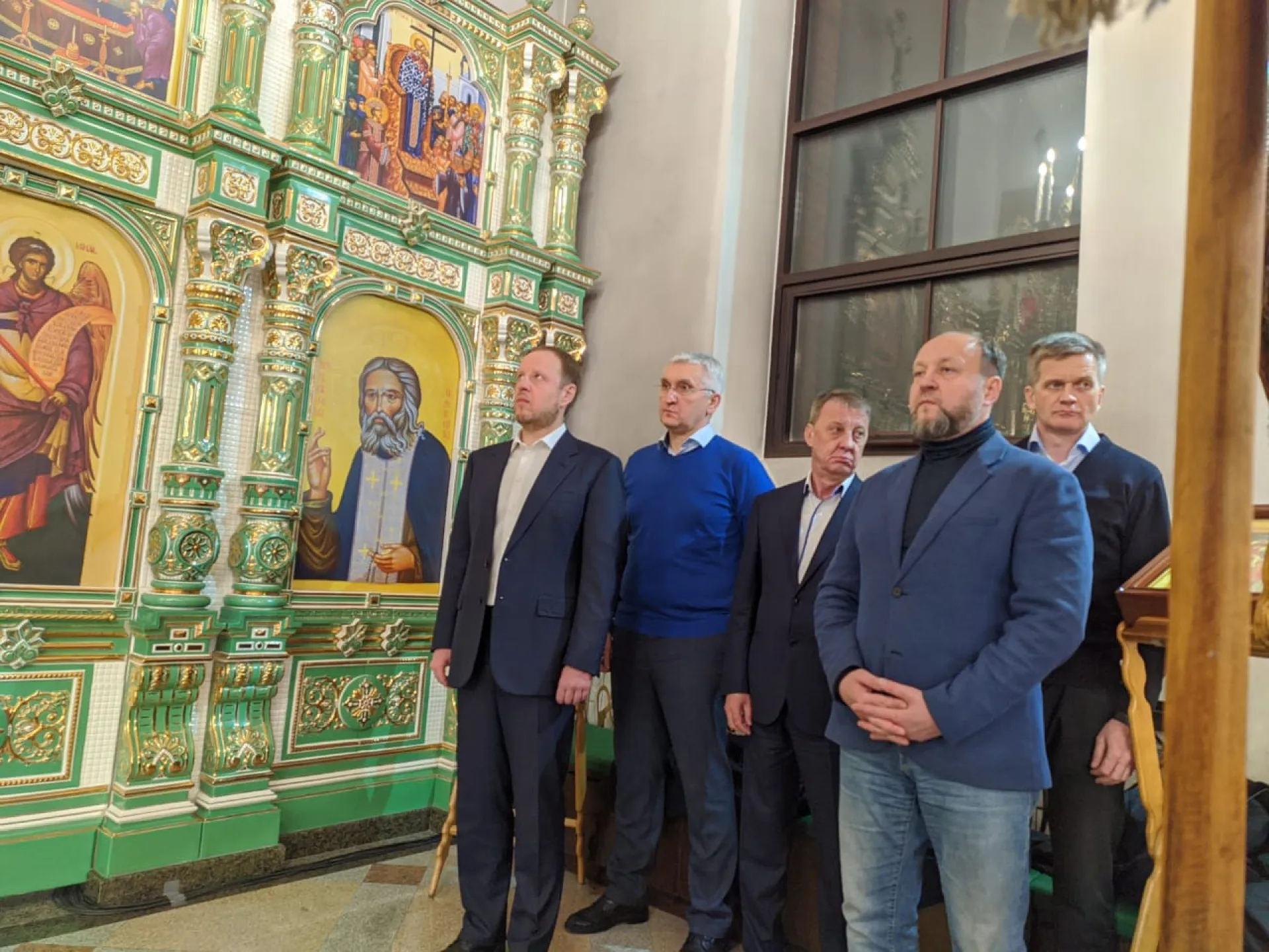 Виктор Томенко поздравил жителей Алтайского края с Пасхой Виктор Томенко поздравил жителей Алтайского края с Пасхой
