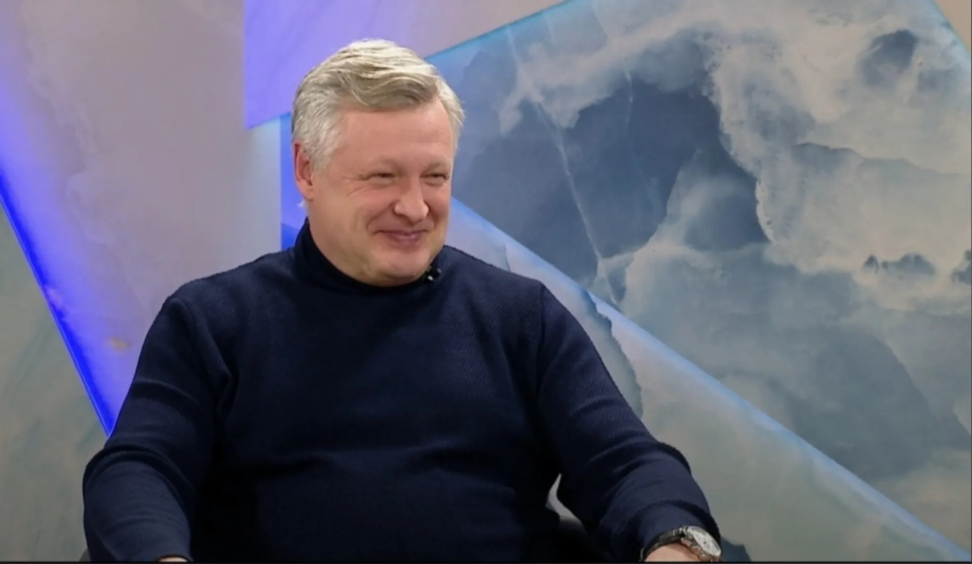 «Мы можем стать центром мира»: Сергей Мансков о перспективах для молодых ученых Алтайского края «Мы можем стать центром мира»: Сергей Мансков о перспективах для молодых ученых Алтайского края