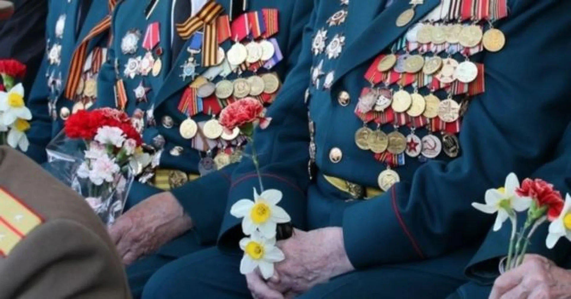 Виртуальный Бессмертный полк медиков создали в Алтайском крае