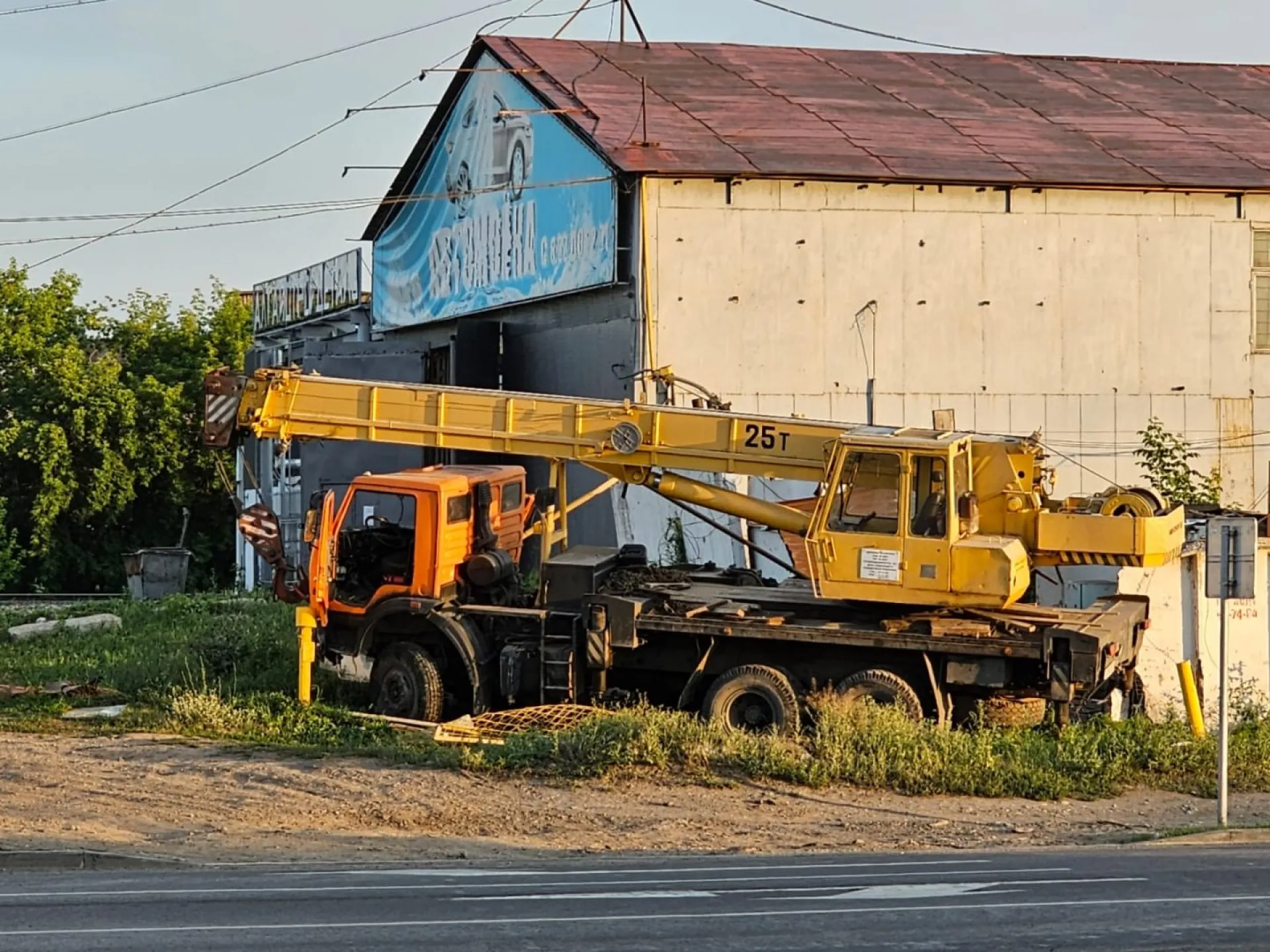 Газопровод повреждён в результате ДТП в Барнауле Газопровод повреждён в результате ДТП в Барнауле