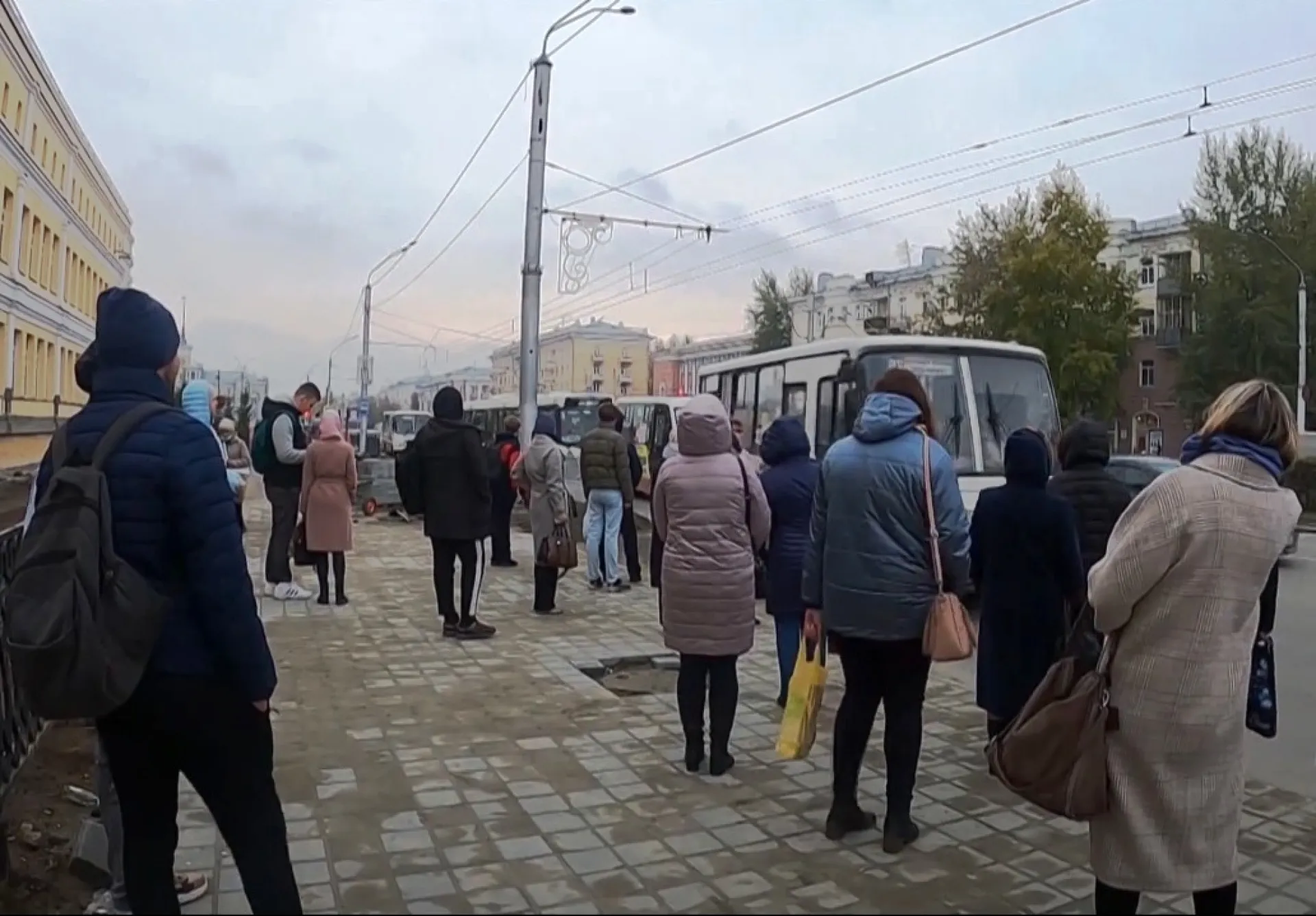 Власти Барнаула взяли на контроль ещё двух проблемных перевозчиков Власти Барнаула взяли на контроль ещё двух проблемных перевозчиков