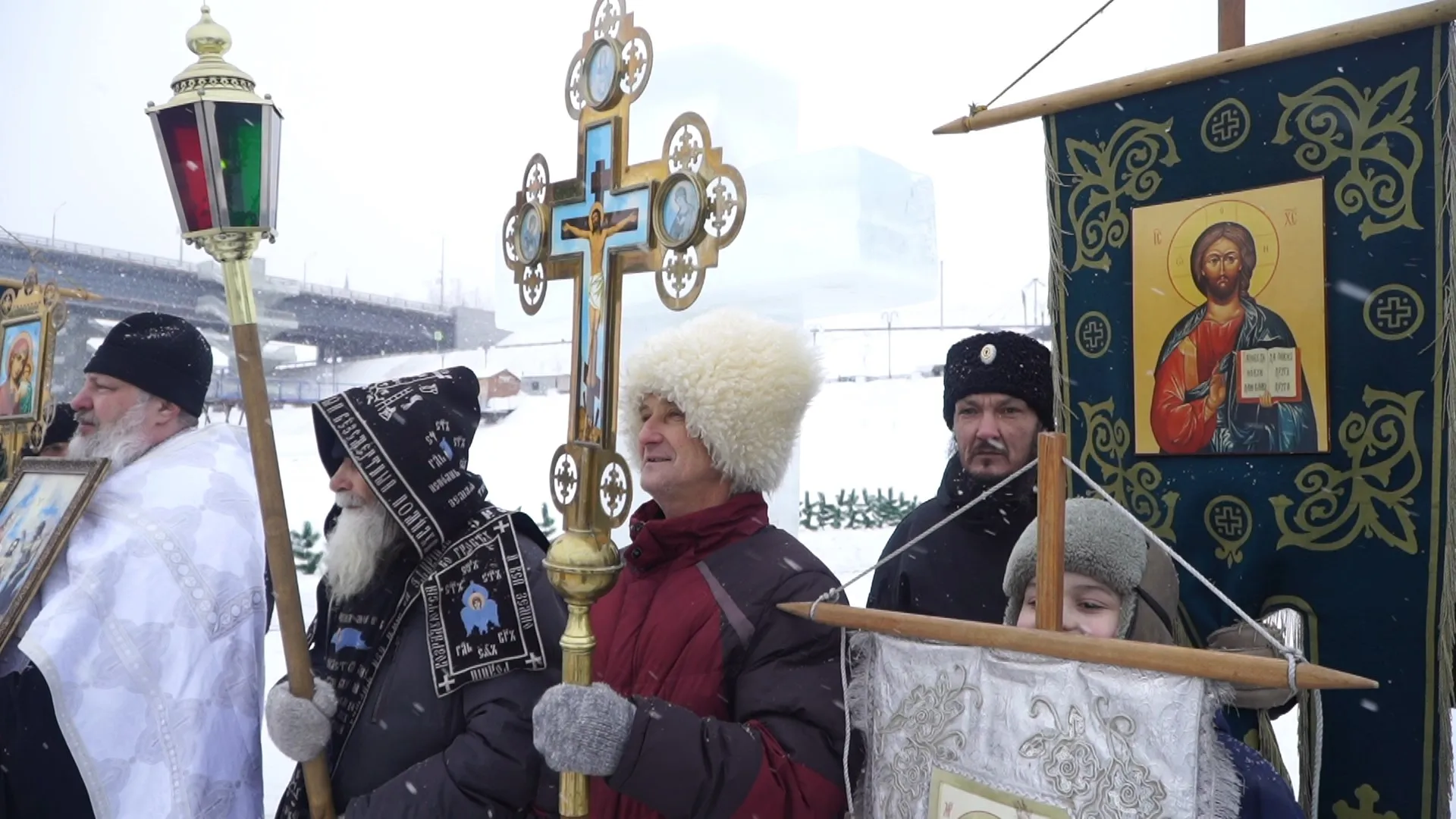 Почти 50 иорданей и прорубей. Рассказываем, как в Барнауле празднуют Крещение Господне Почти 50 иорданей и прорубей. Рассказываем, как в Барнауле празднуют Крещение Господне