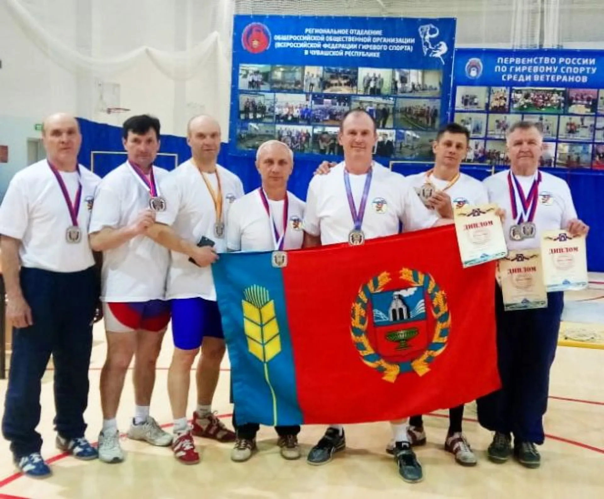 Восемь медалей привезли ветераны-гиревики Алтайского края с первенства России Восемь медалей привезли ветераны-гиревики Алтайского края с первенства России