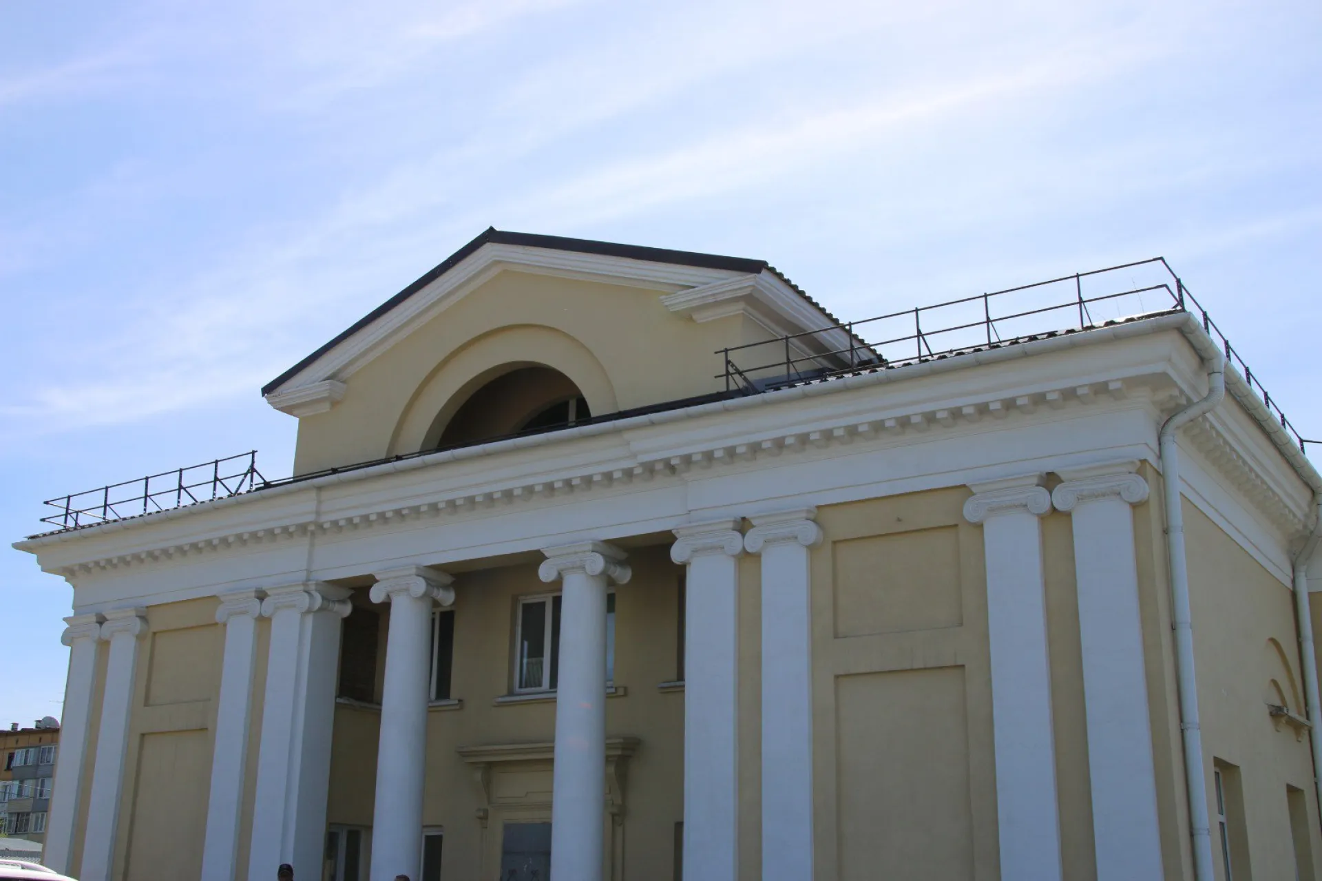 Бийский кинотеатр «Октябрь» преобразуют в зал греко-римской борьбы Бийский кинотеатр «Октябрь» преобразуют в зал греко-римской борьбы