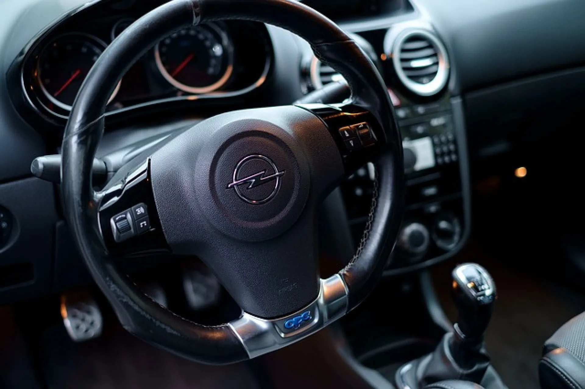 Производитель Peugeot, Opel и Citroen уходит из России Производитель Peugeot, Opel и Citroen уходит из России