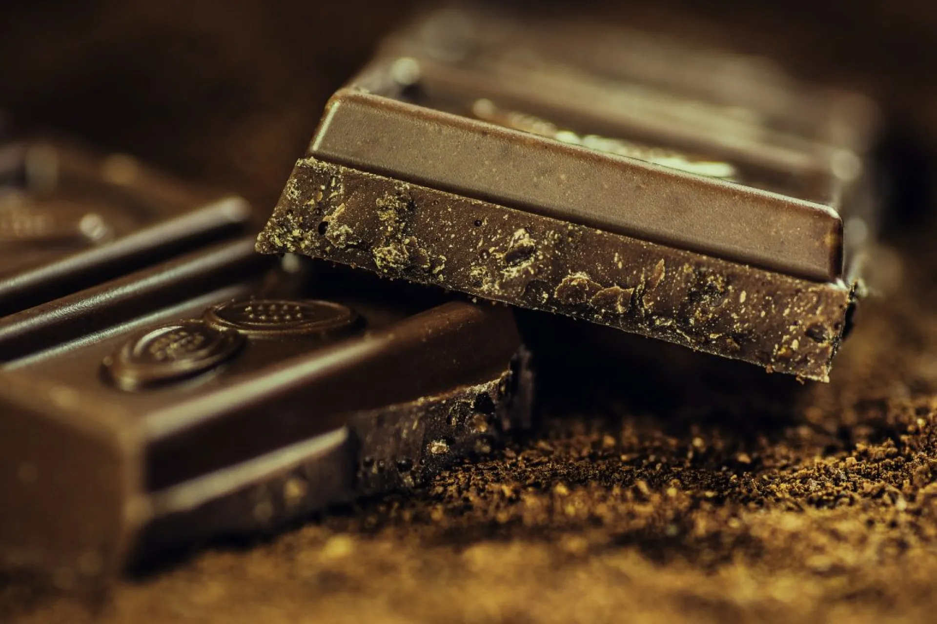 Шоколад Milka и Alpen Gold подорожает с 1 июня Шоколад Milka и Alpen Gold подорожает с 1 июня
