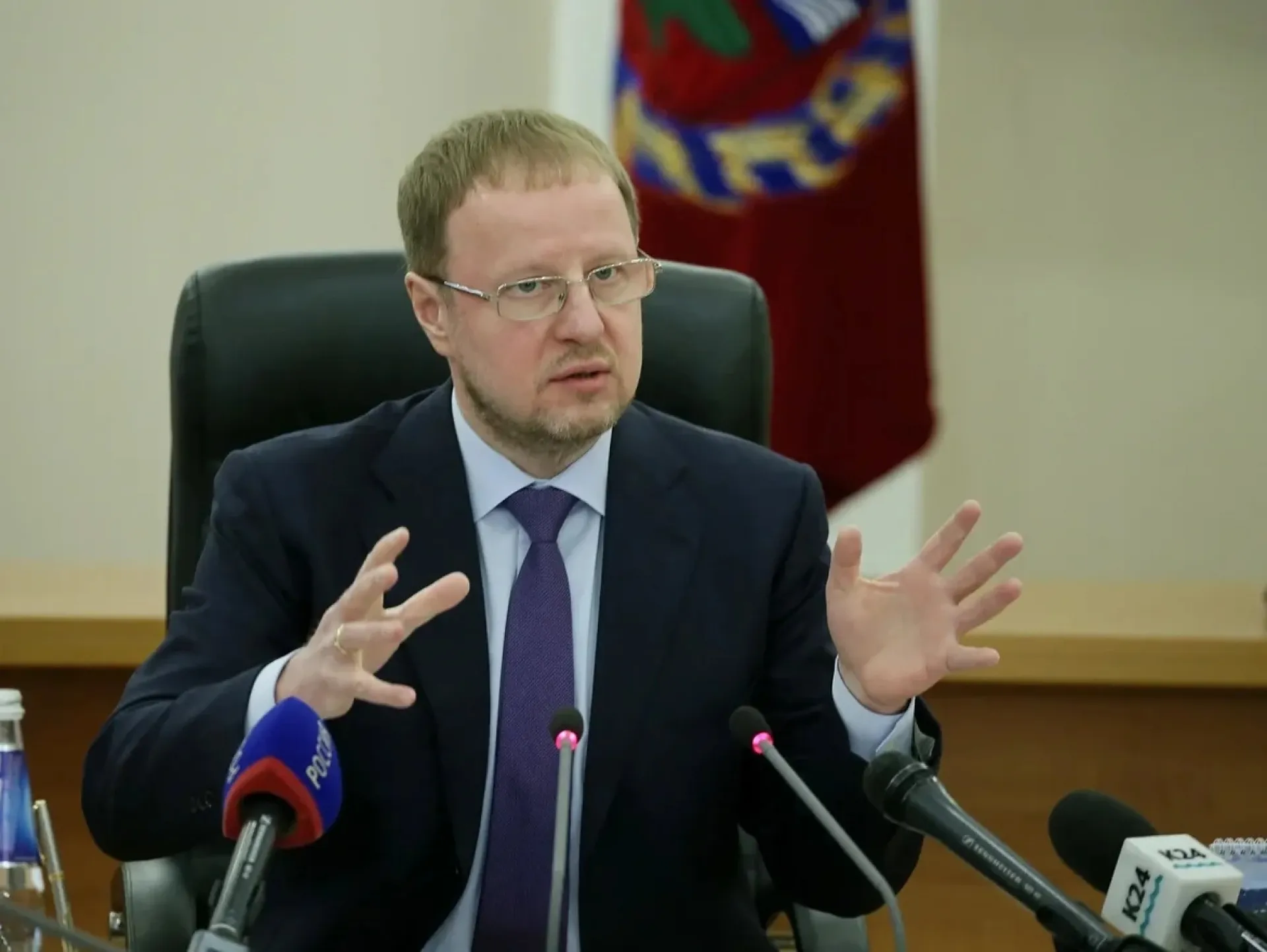 Виктор Томенко примет участие в работе межрегионального агропромышленного форума «День сибирского поля – 2021» Виктор Томенко примет участие в работе межрегионального агропромышленного форума «День сибирского поля – 2021»
