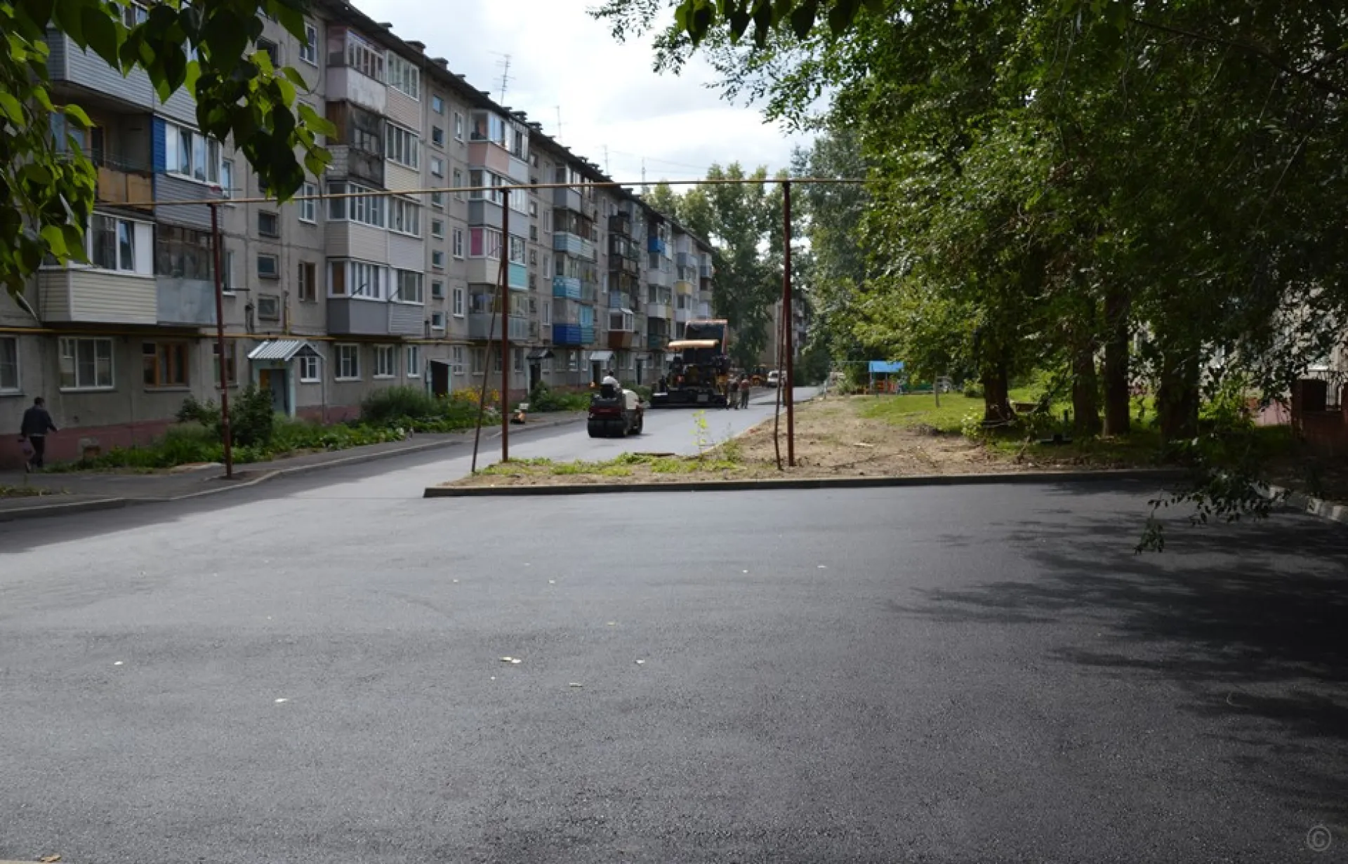 101 двор благоустроили в Октябрьском районе Барнаула 101 двор благоустроили в Октябрьском районе Барнаула