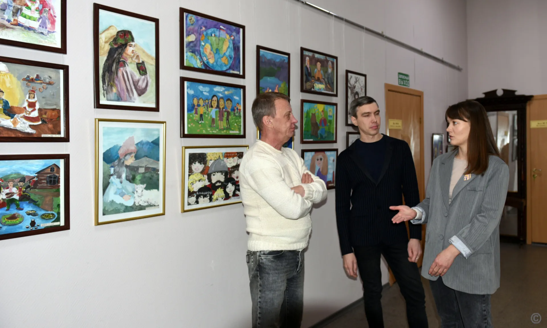 Выставка детских работ «Сила в единстве» проходит в Барнауле