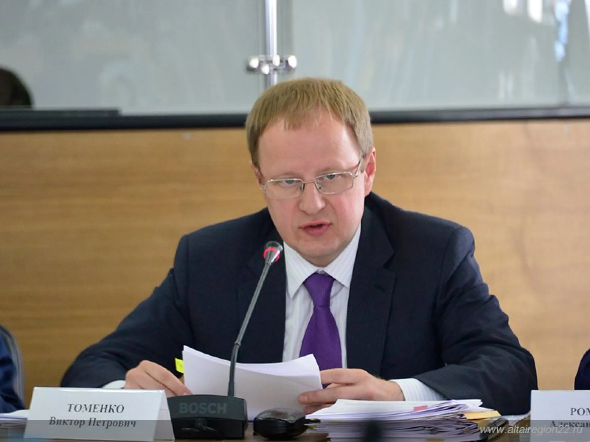 Виктор Томенко представил проект межрегионального развития сибирских трансграничных коридоров Виктор Томенко представил проект межрегионального развития сибирских трансграничных коридоров