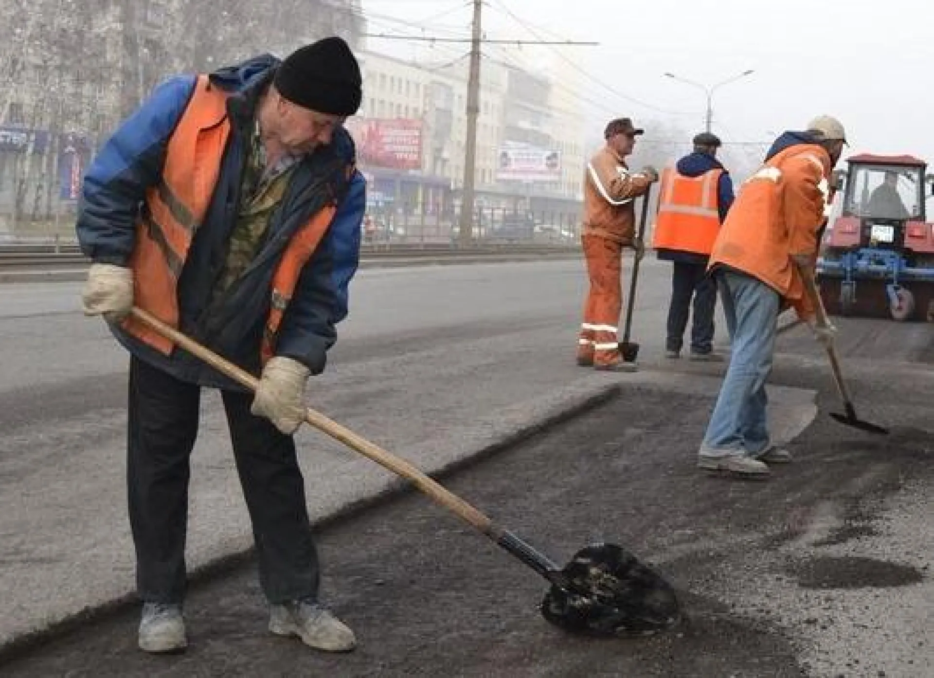 Дороги, поврежденные во время зимних аварий, отремонтируют в Барнауле